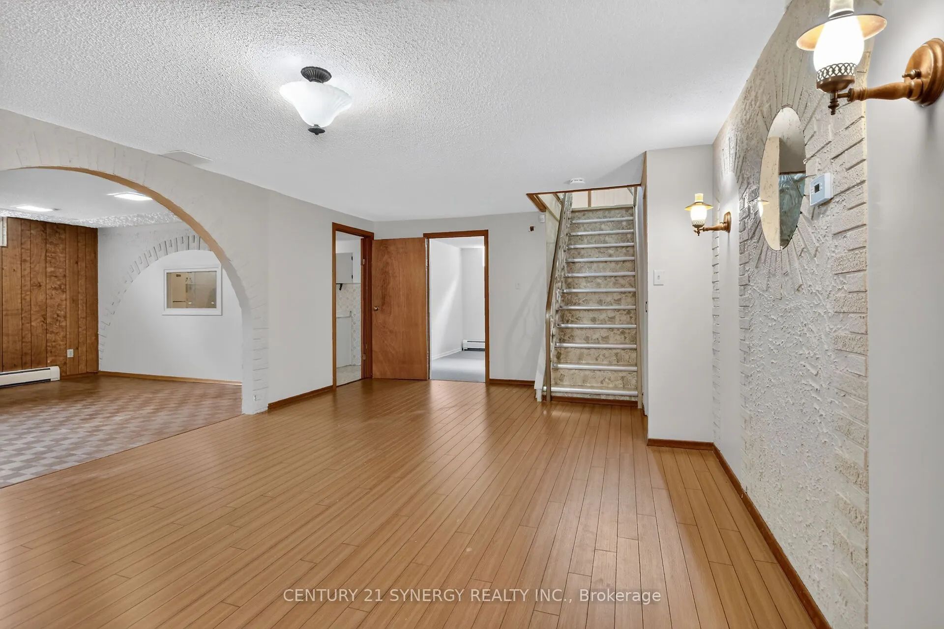 974 Greenbriar Avenue