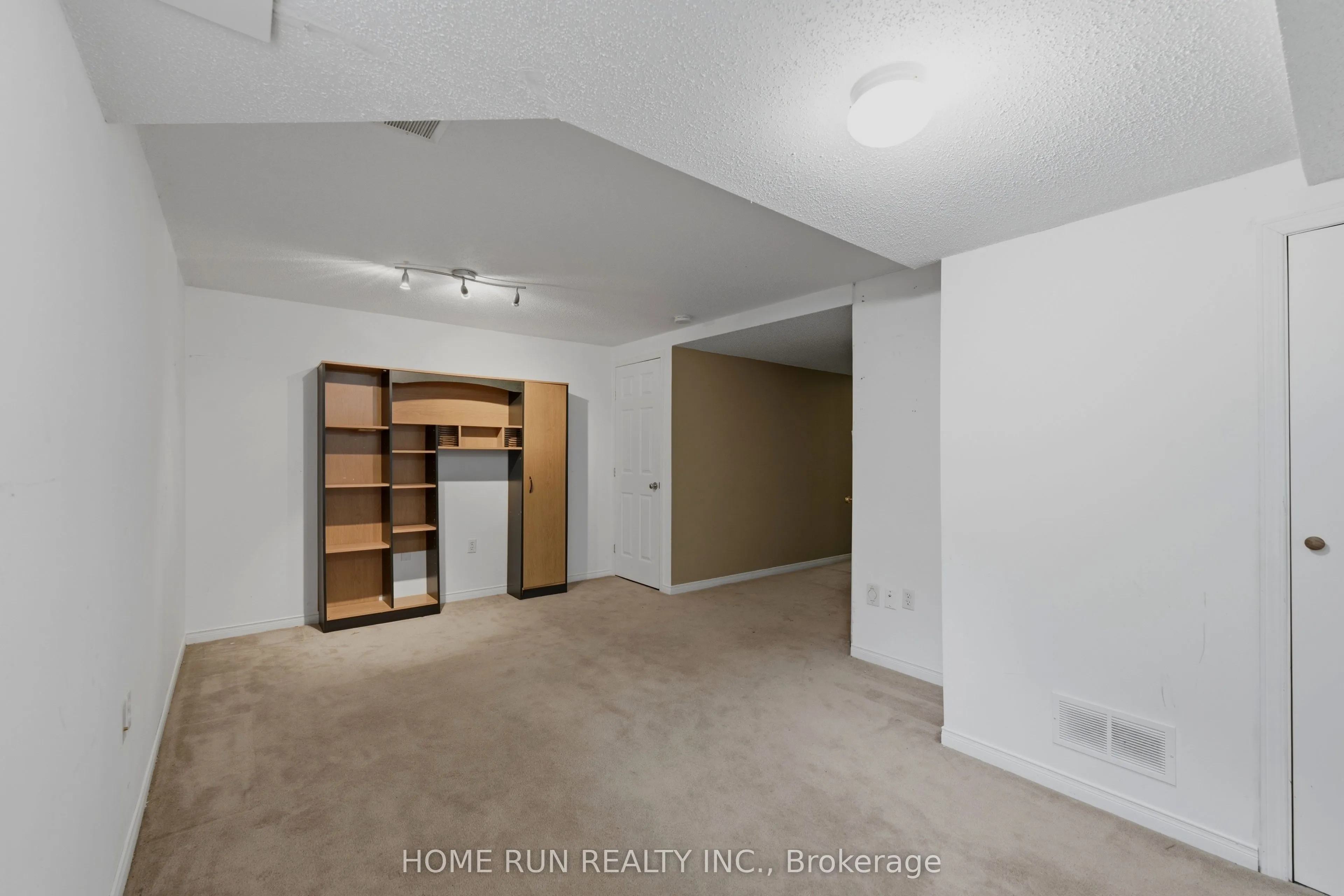2632 Palings Private