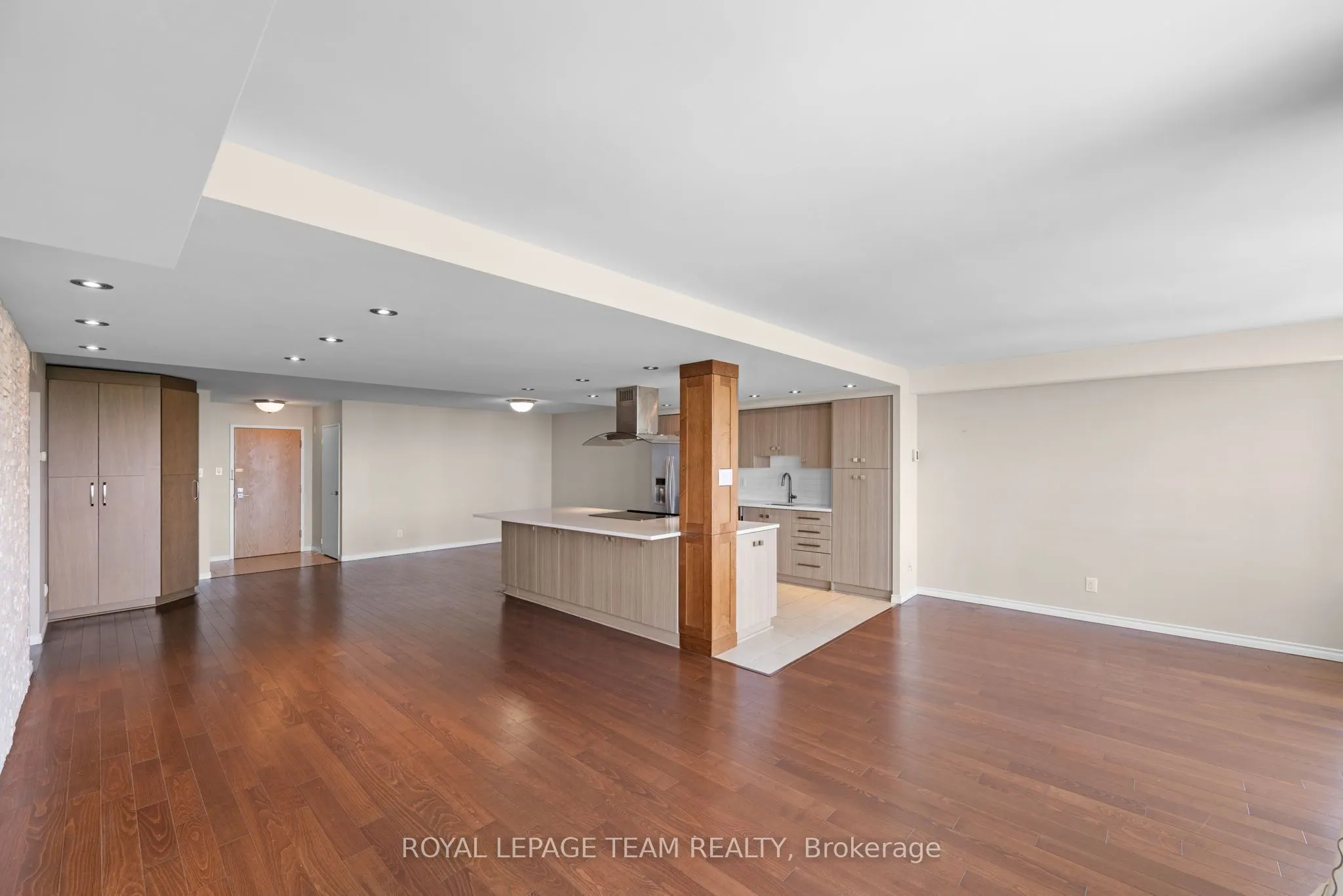 1500 Riverside Drive #2408