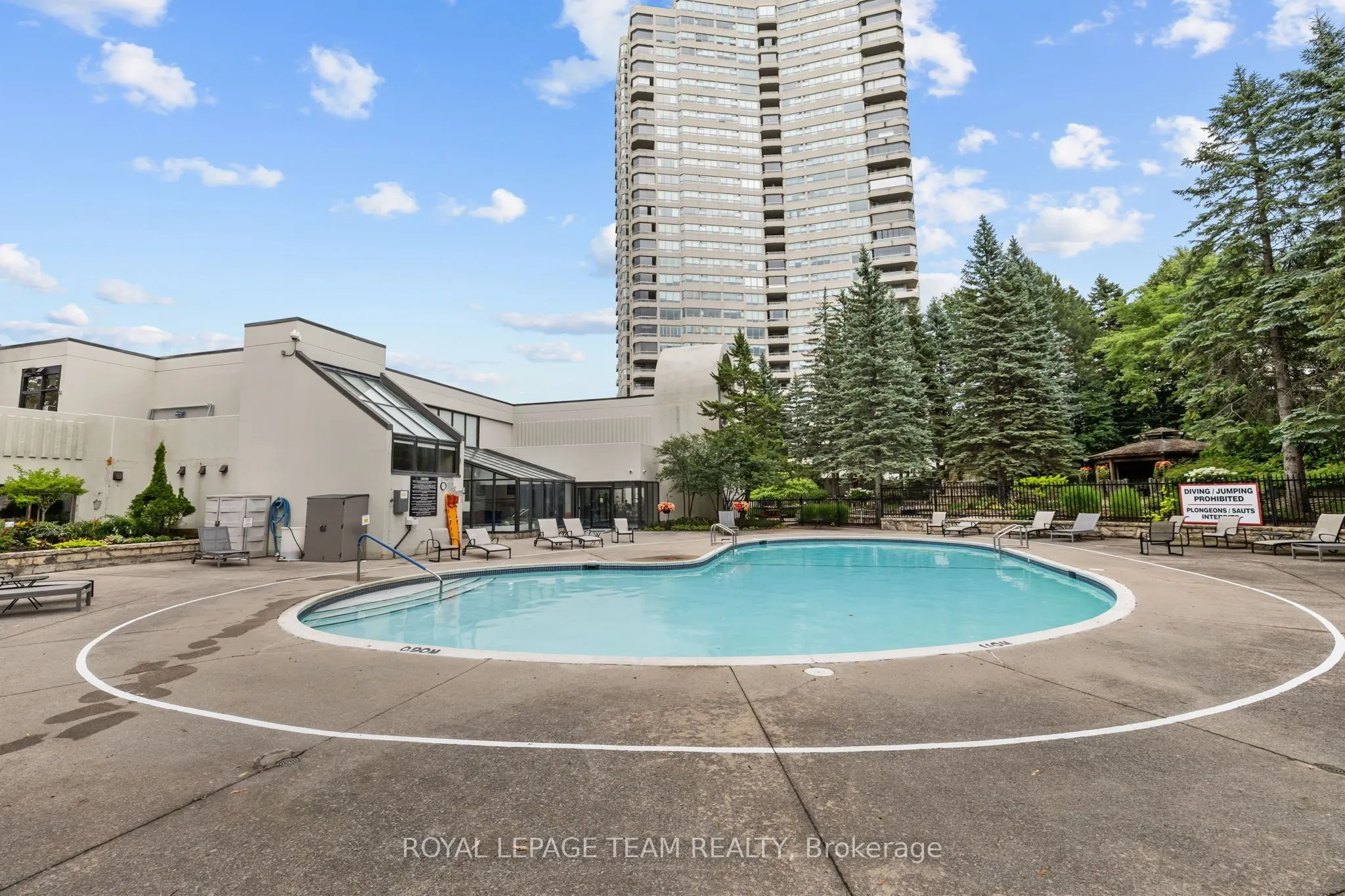 1500 Riverside Drive #2408