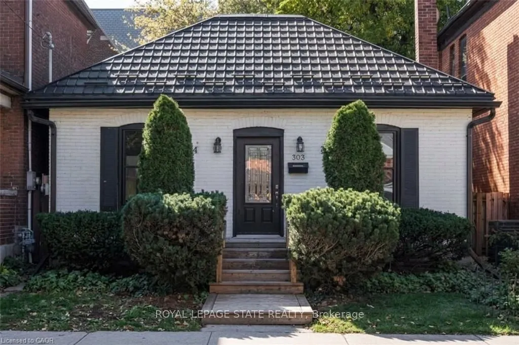 303 Charlton Avenue W