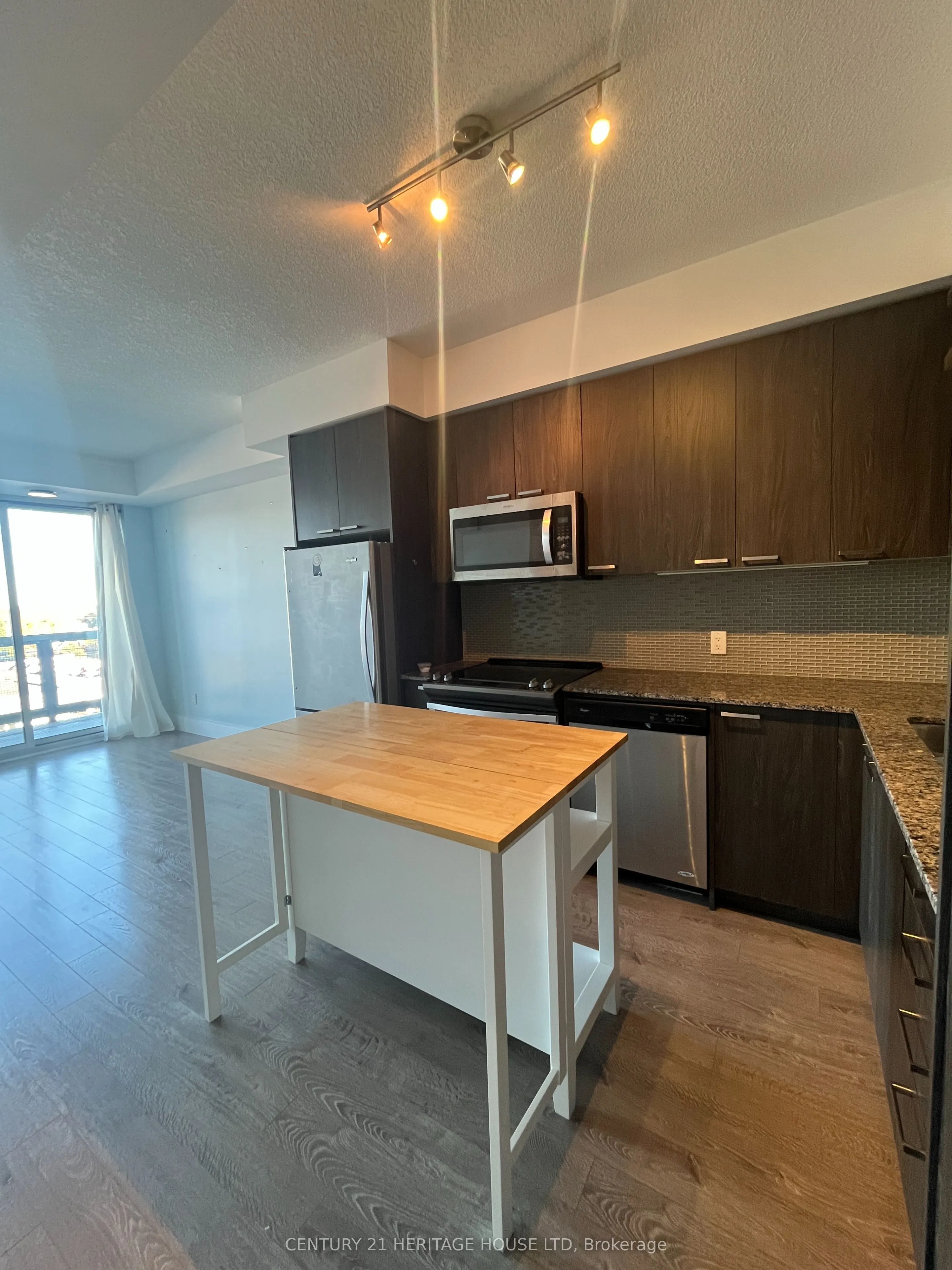 155 St Leger Street #402