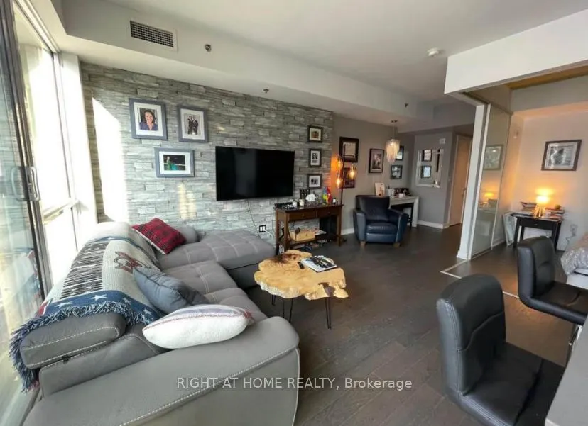 199 SLATER Street #1507