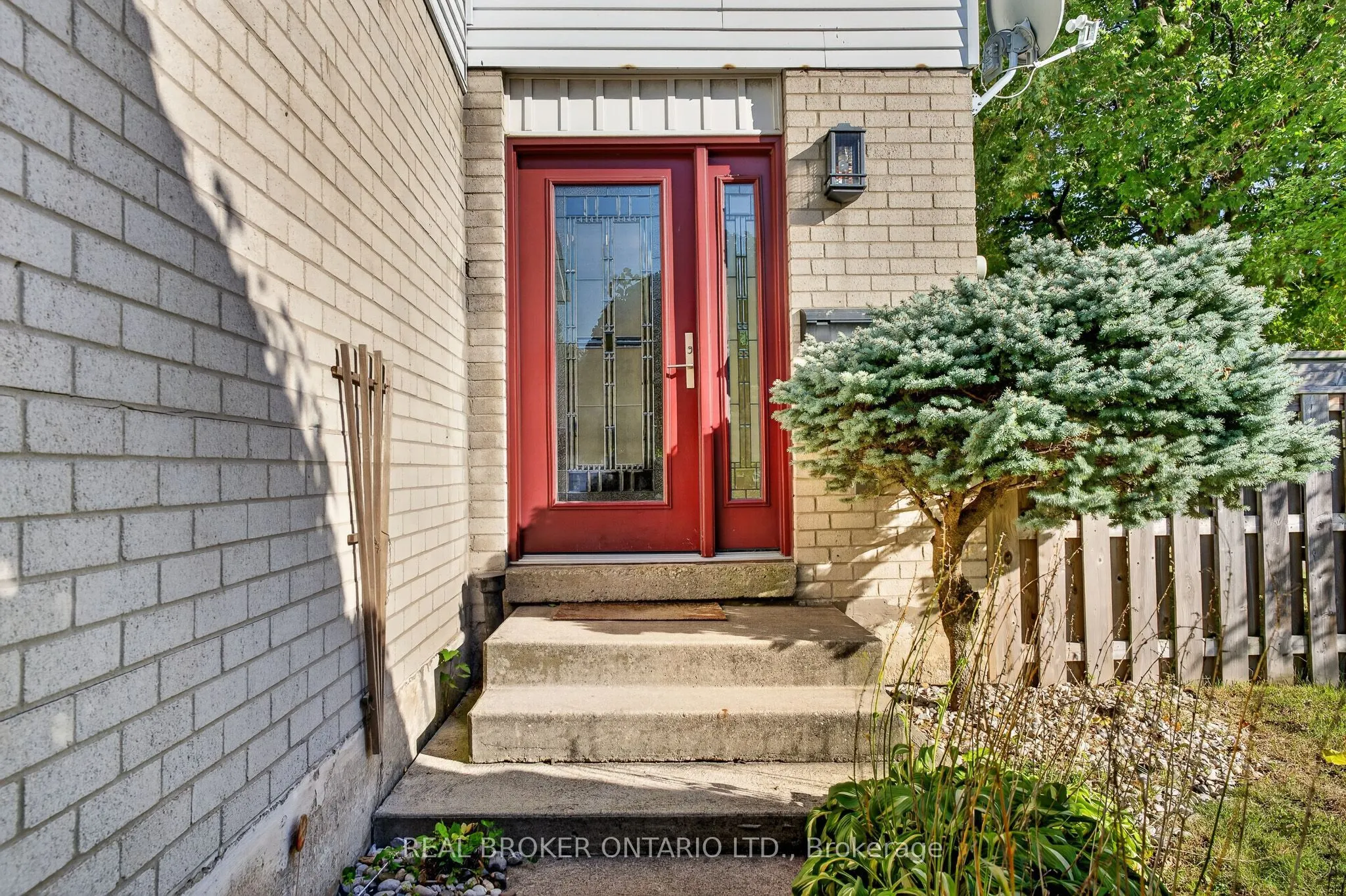 76 Golden Orchard Drive