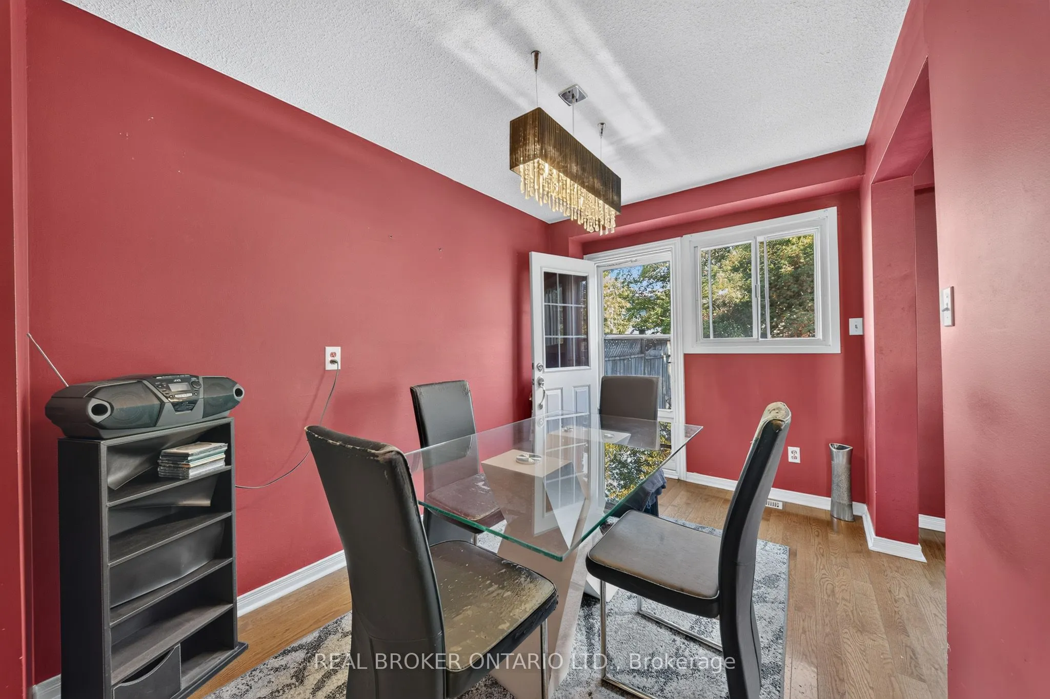 76 Golden Orchard Drive