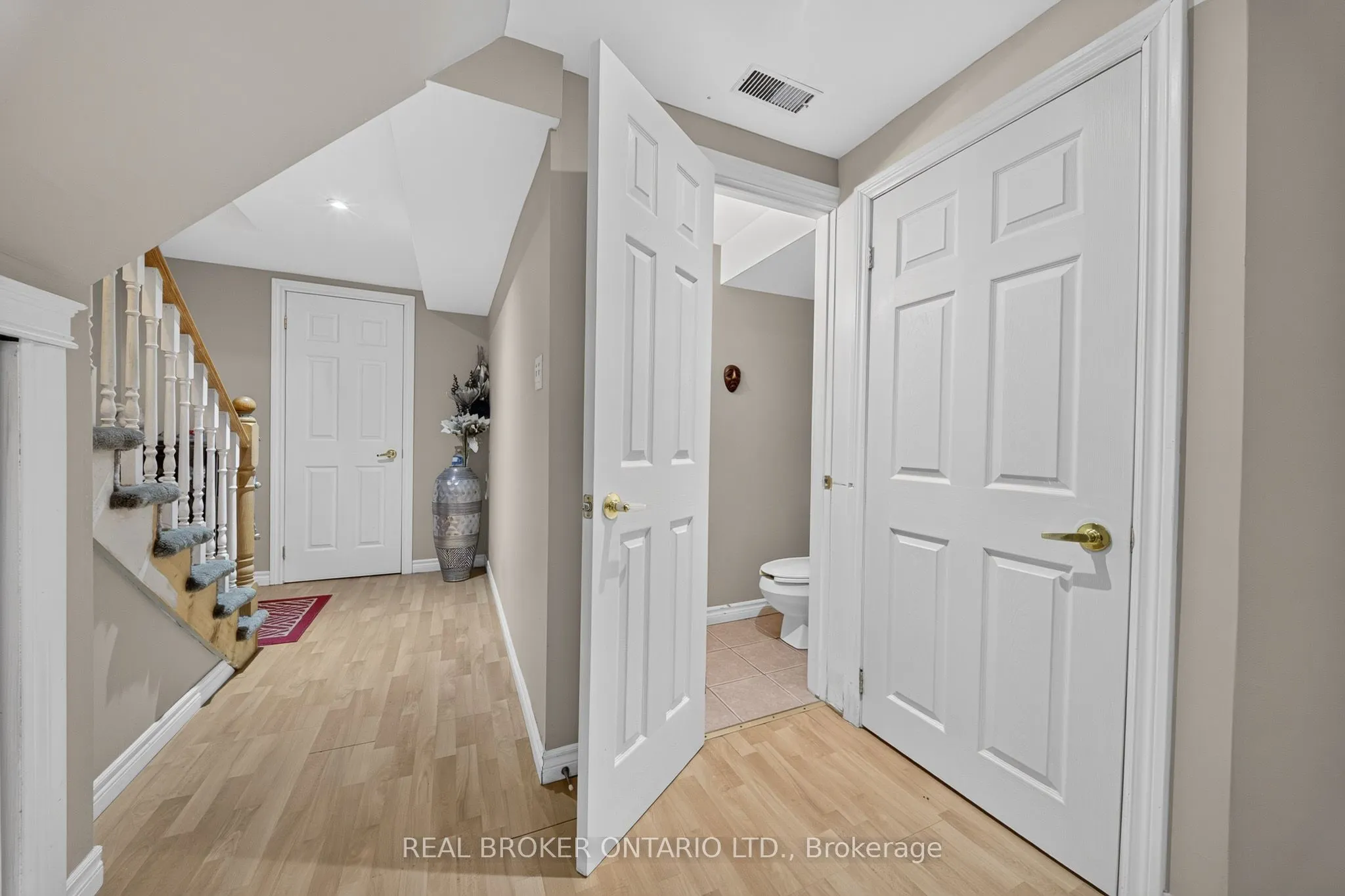 76 Golden Orchard Drive