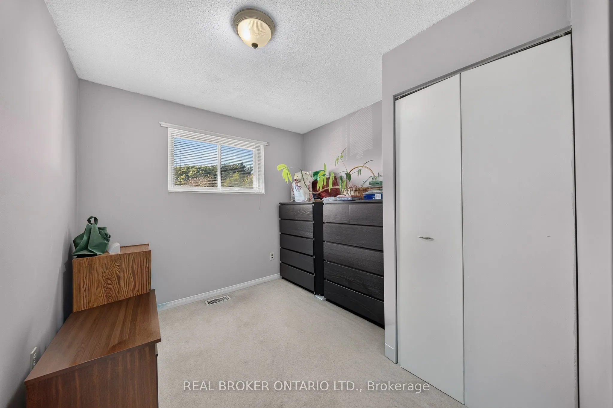 76 Golden Orchard Drive