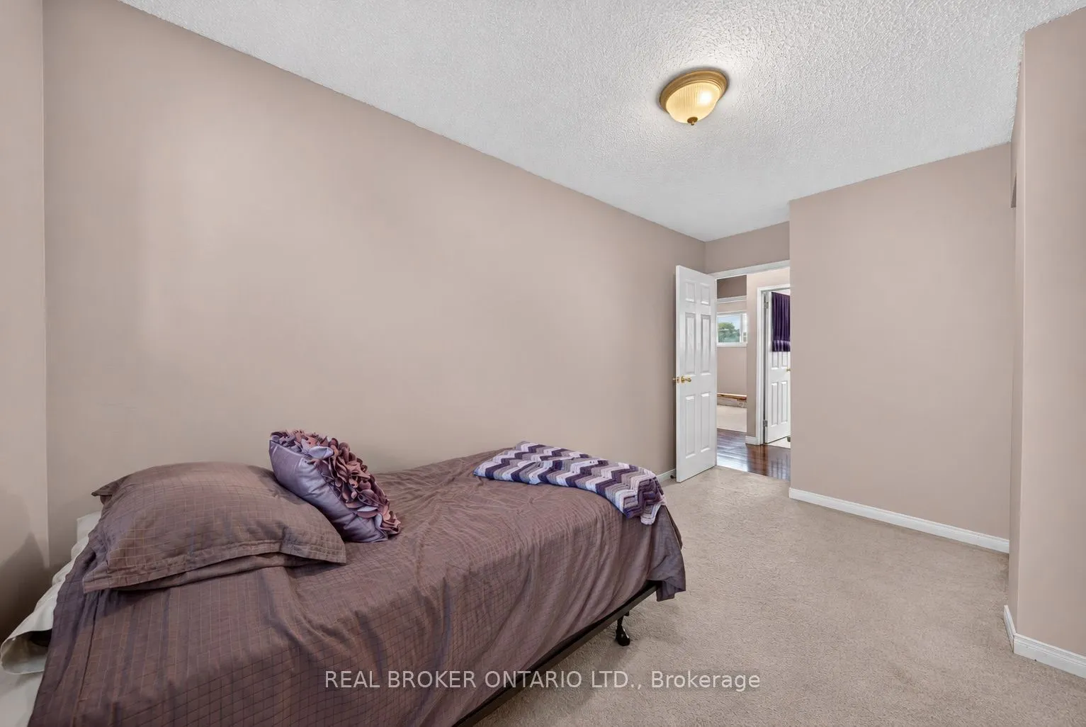 76 Golden Orchard Drive
