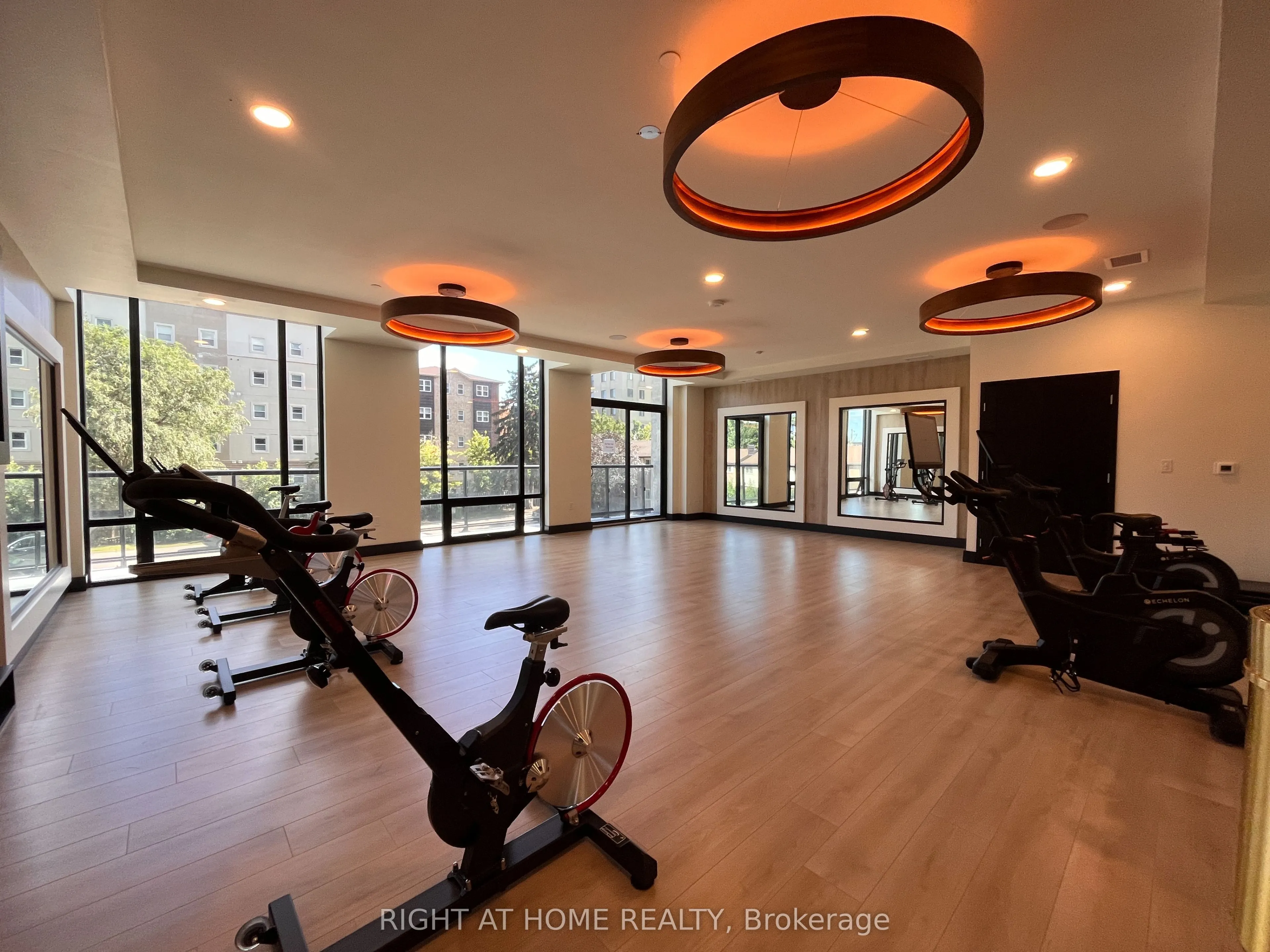 145 Columbia Street W #S- 2225