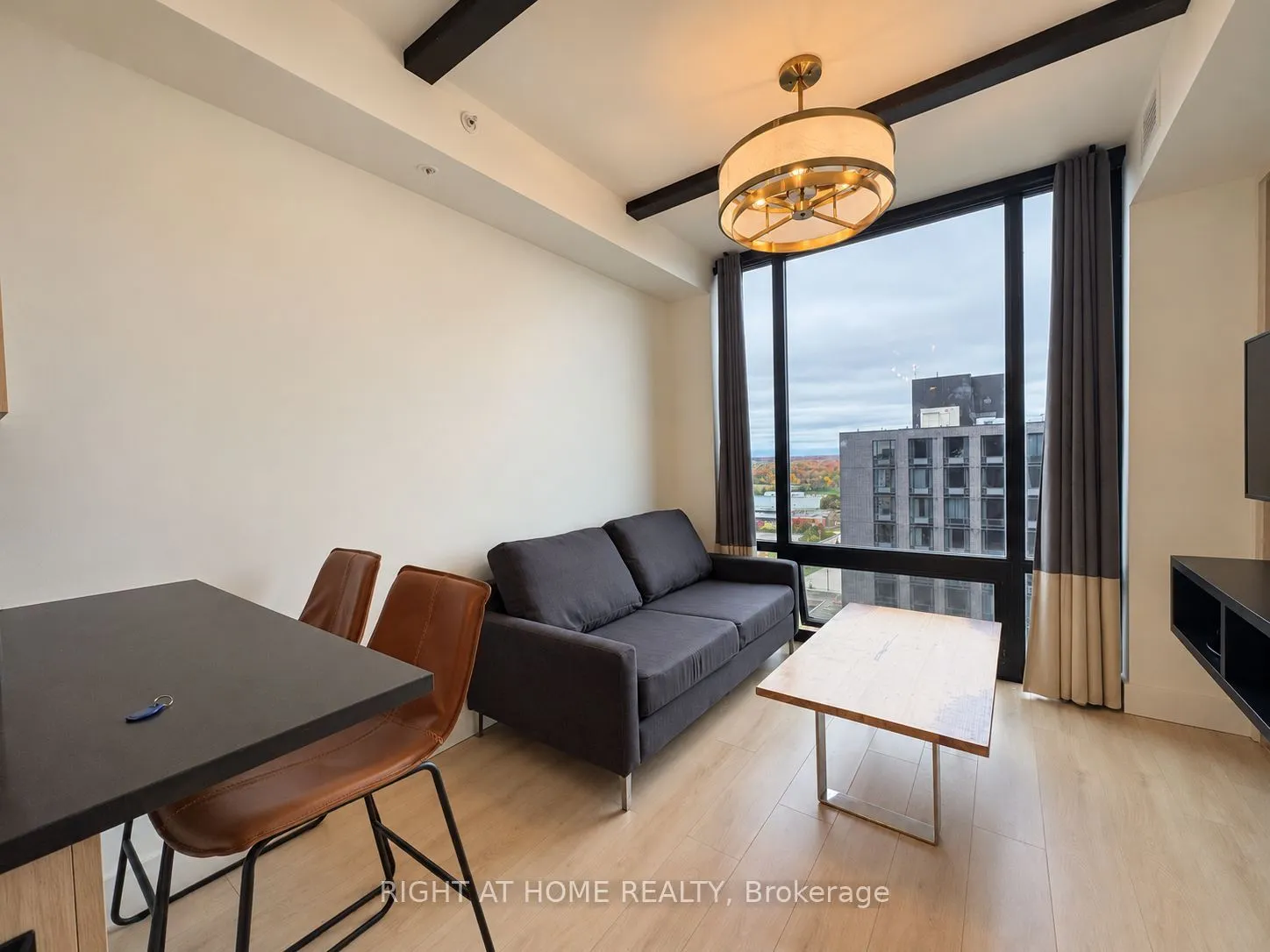 145 Columbia Street W #S- 2225