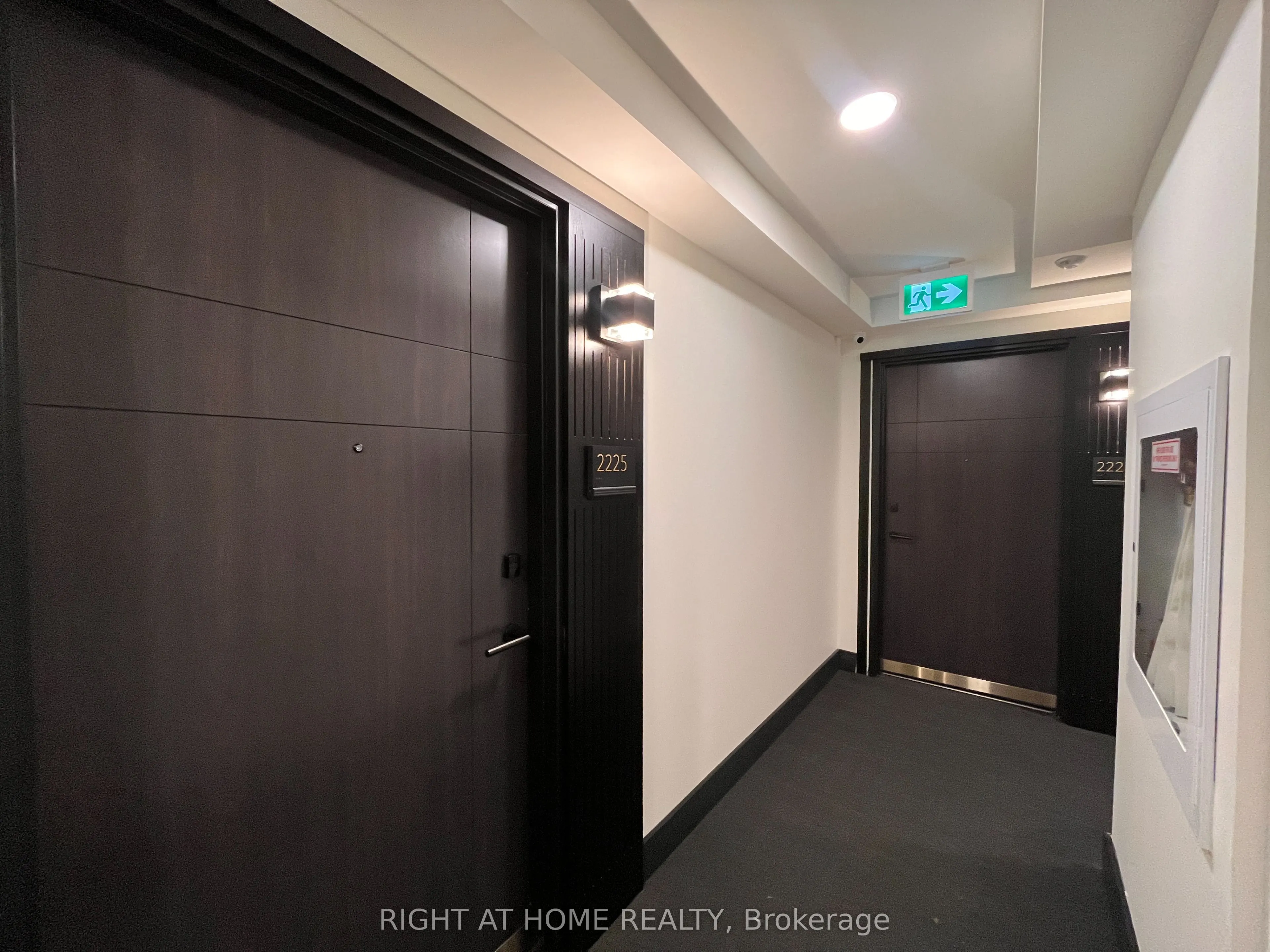 145 Columbia Street W #S- 2225
