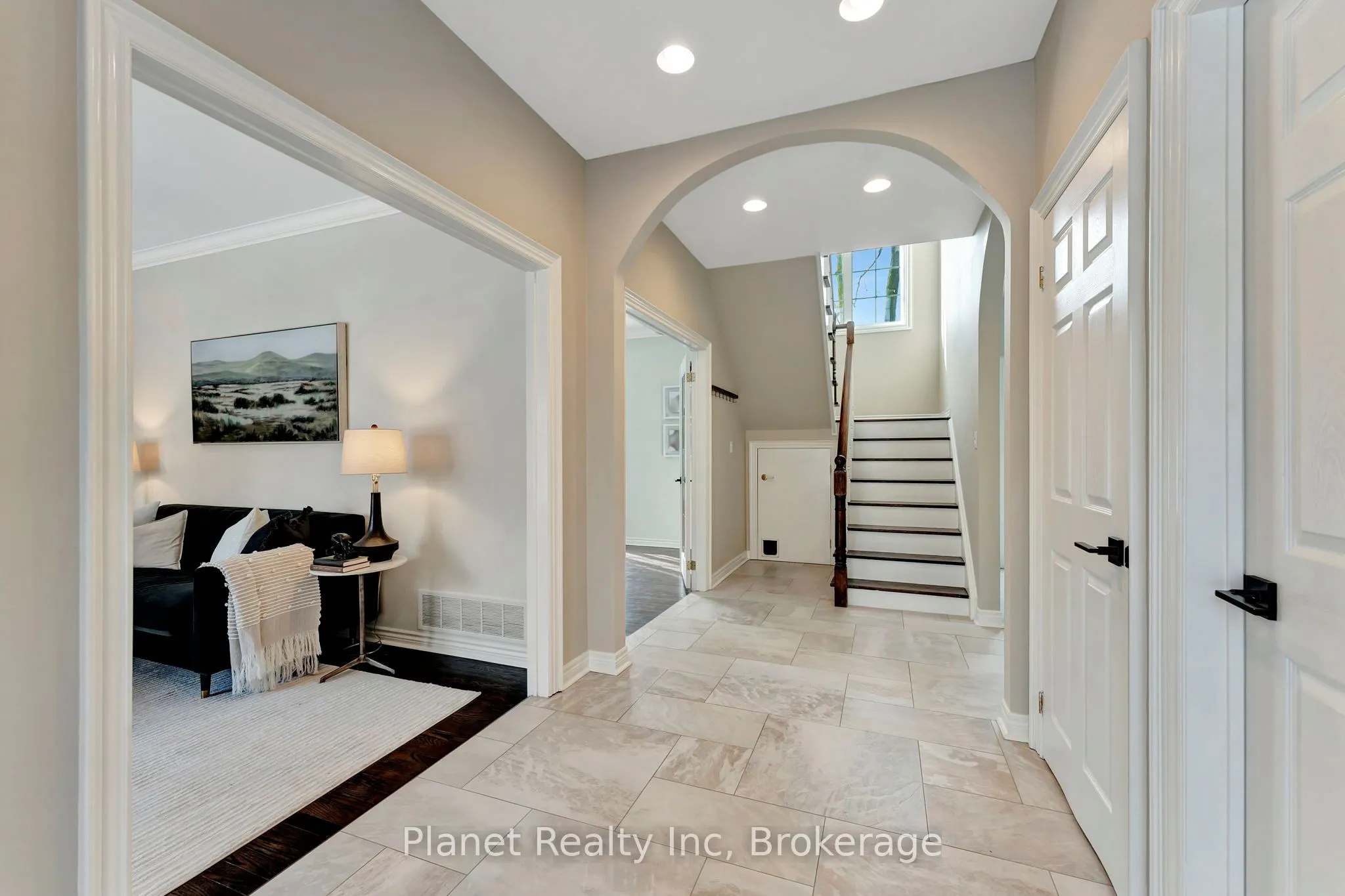25 Manor Park Crescent #7