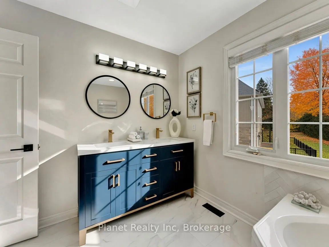 25 Manor Park Crescent #7