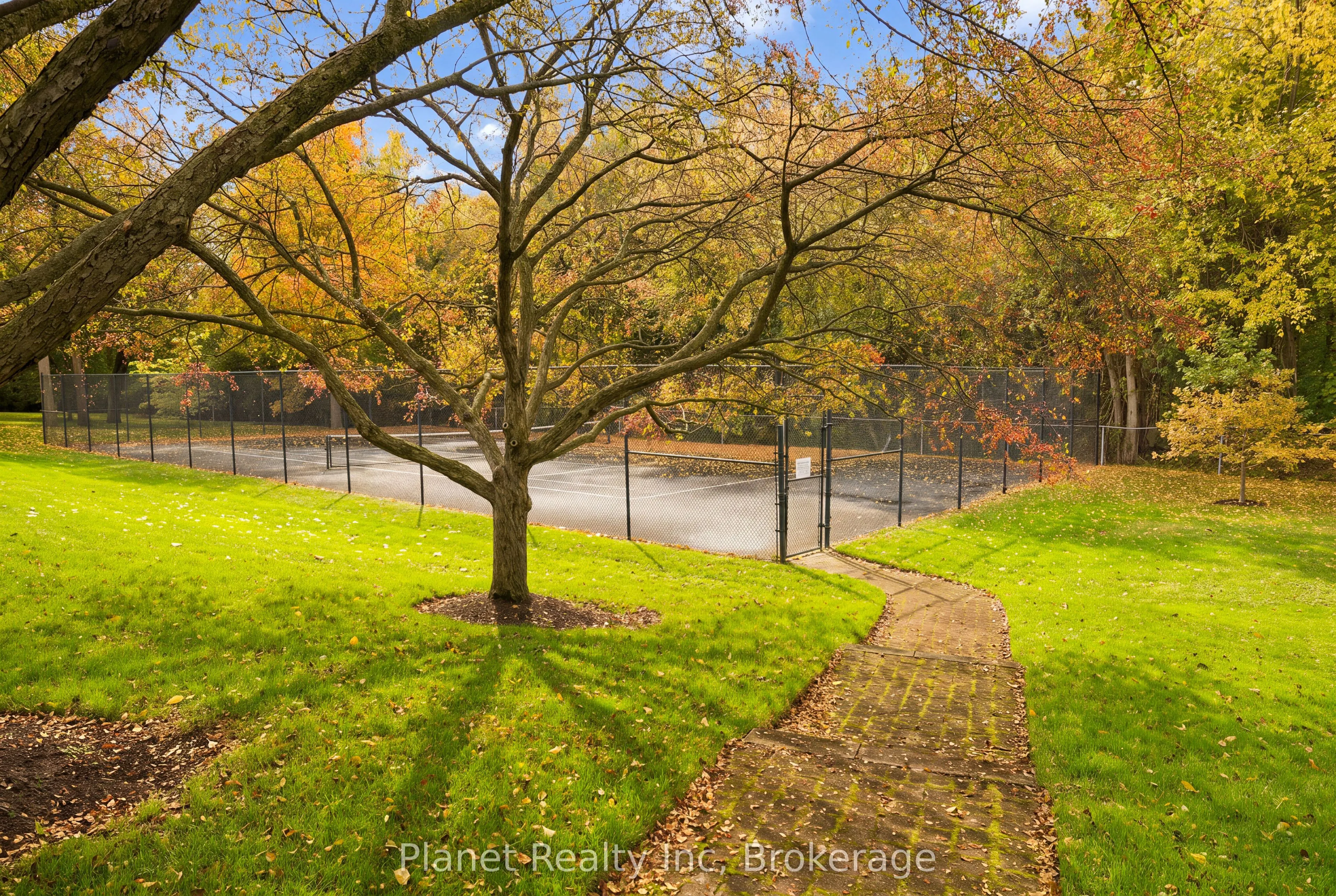 25 Manor Park Crescent #7