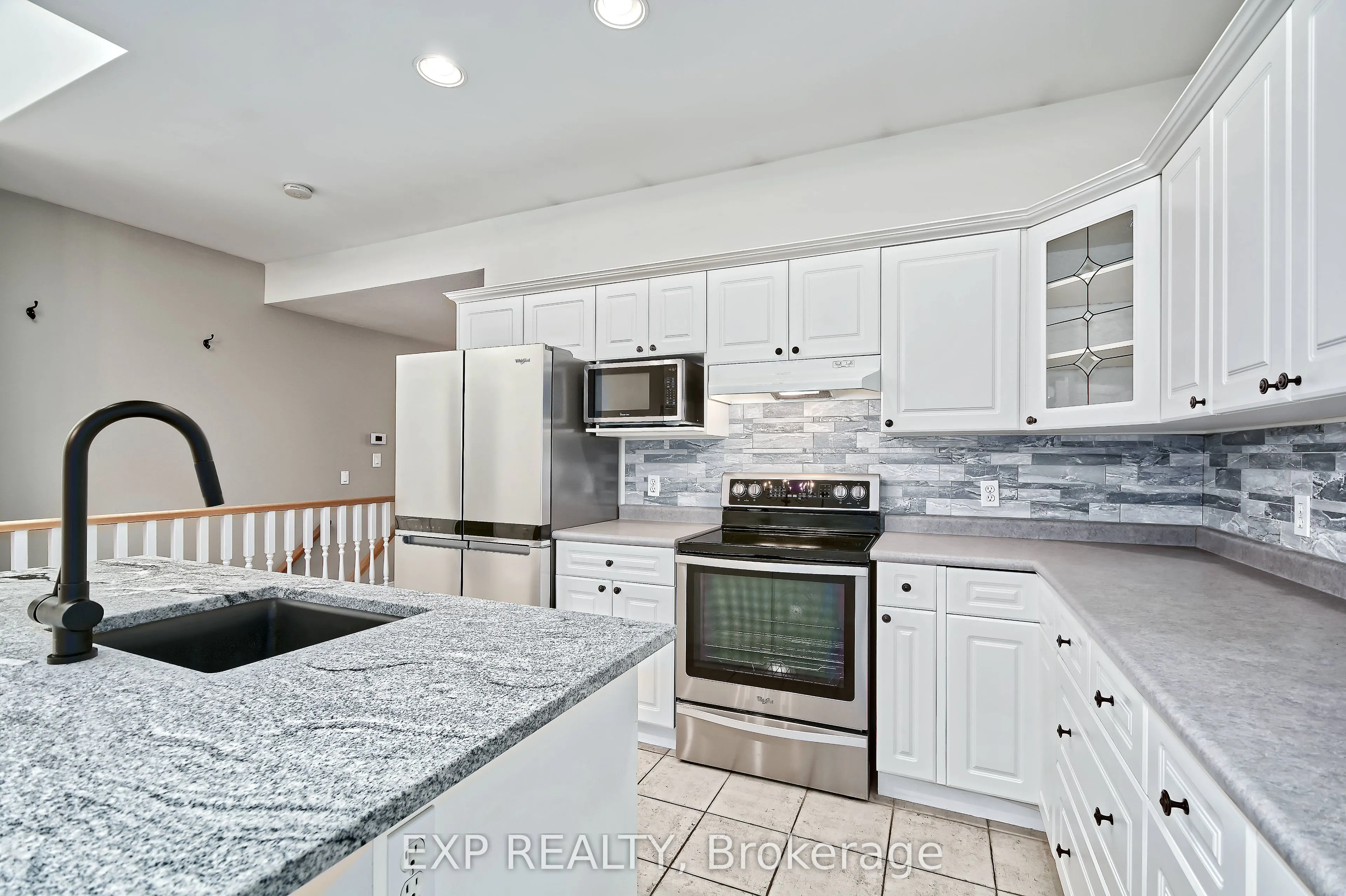 1337 Commissioners Rd Road W #17