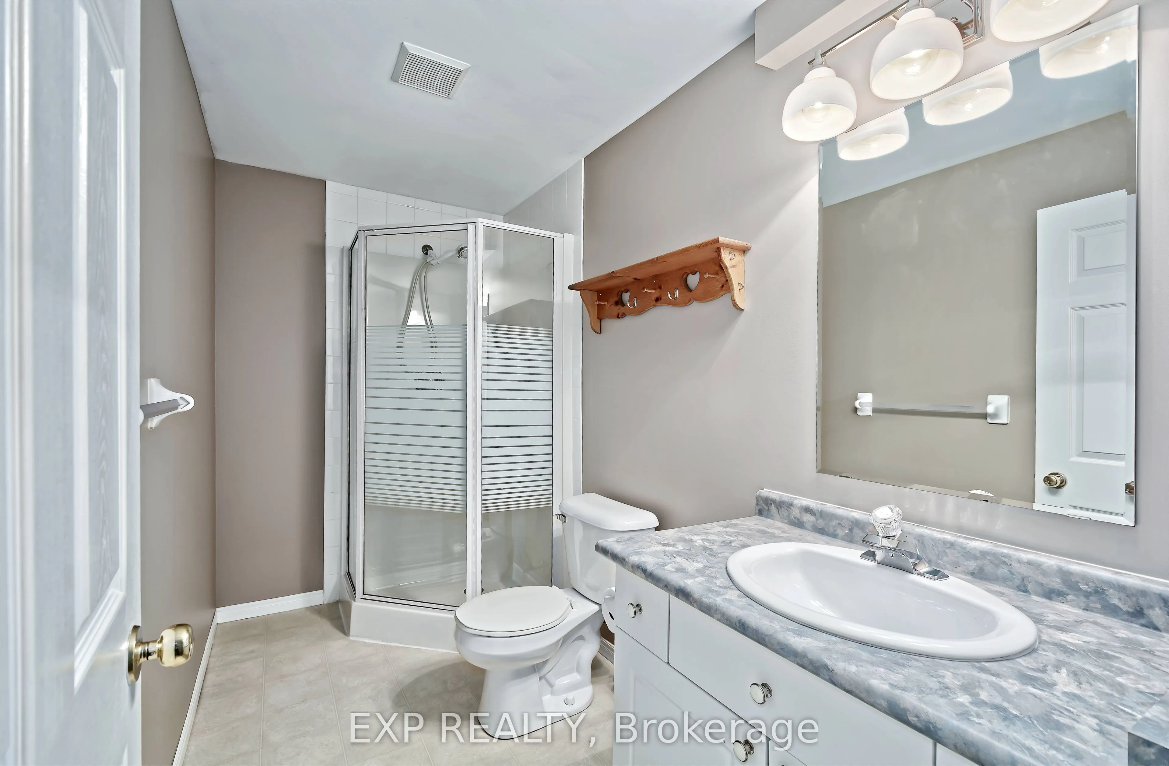 1337 Commissioners Rd Road W #17