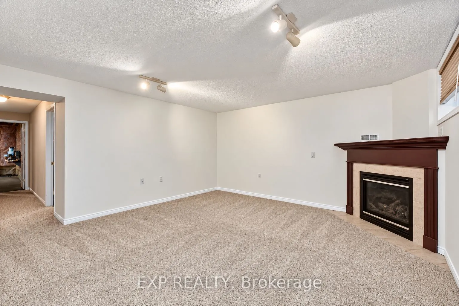 1337 Commissioners Rd Road W #17