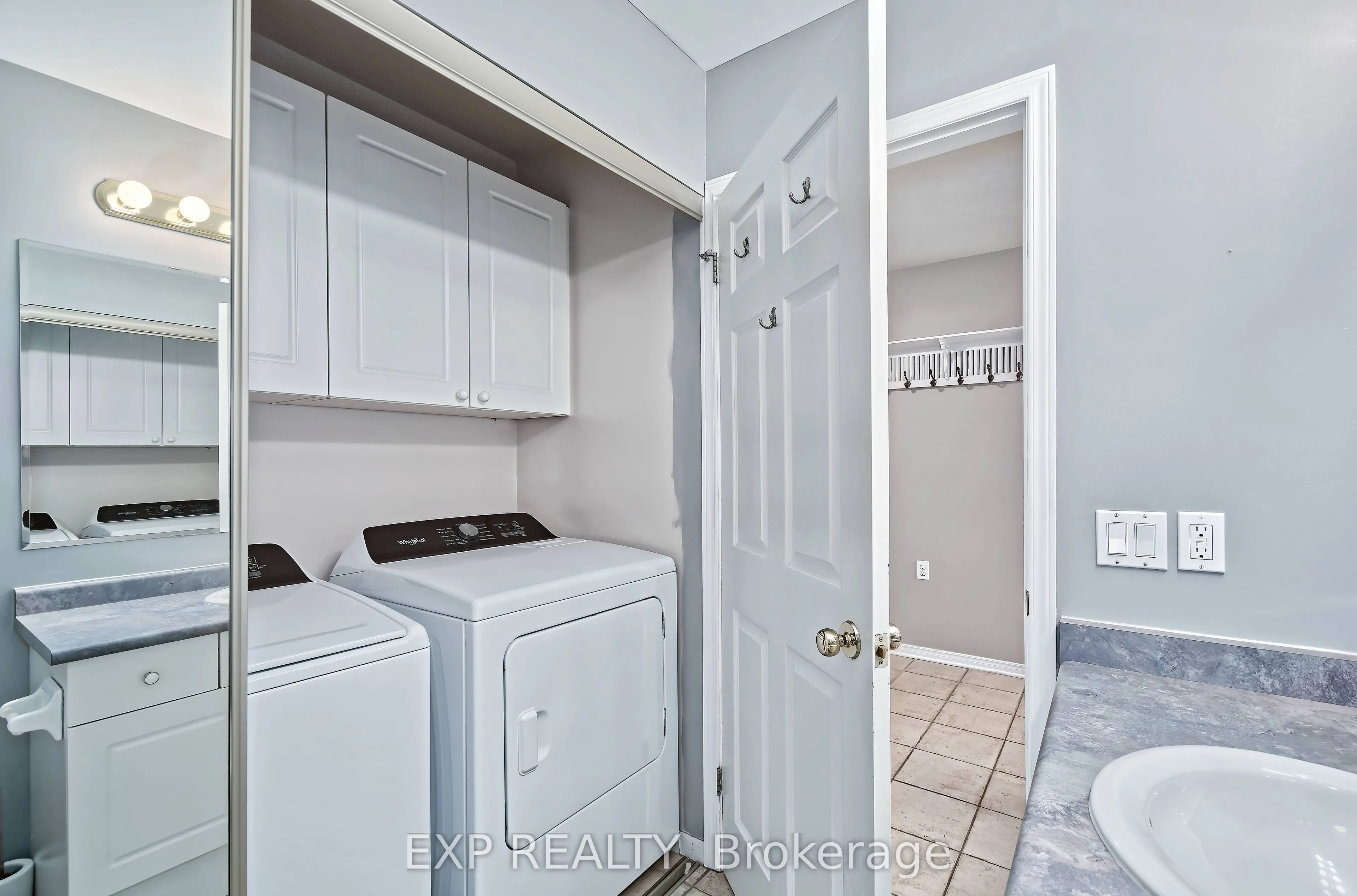 1337 Commissioners Rd Road W #17