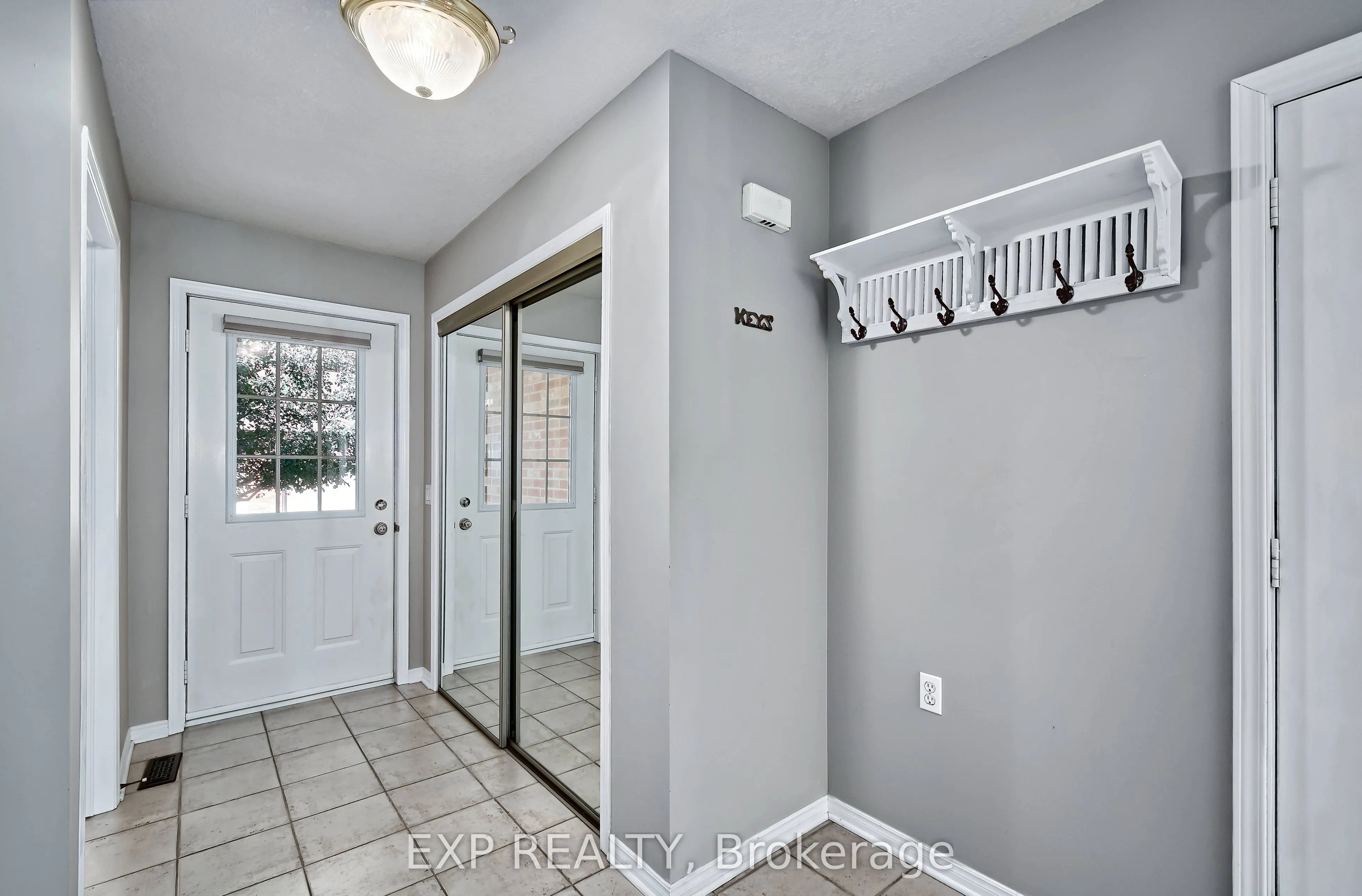 1337 Commissioners Rd Road W #17