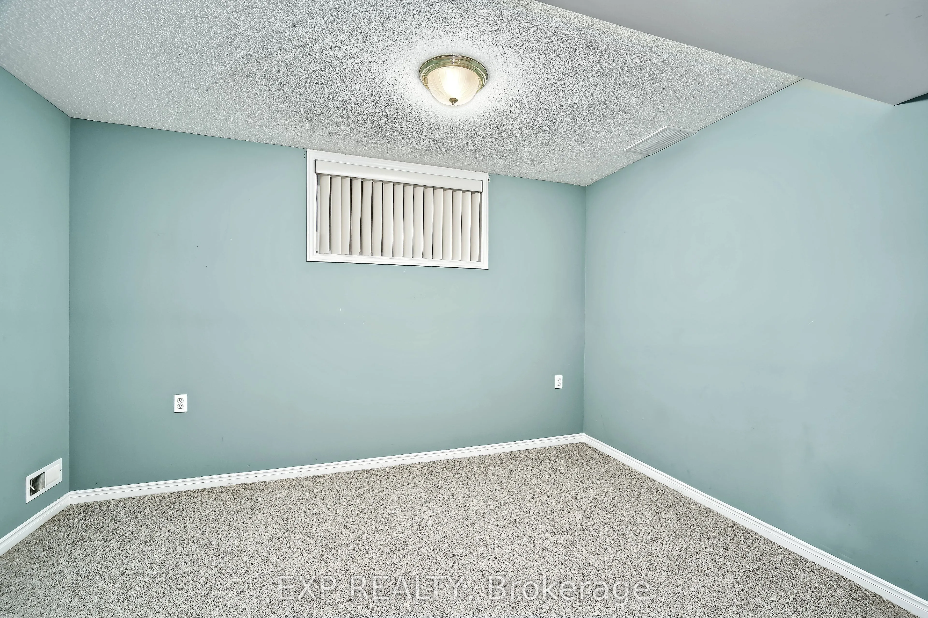 1337 Commissioners Rd Road W #17