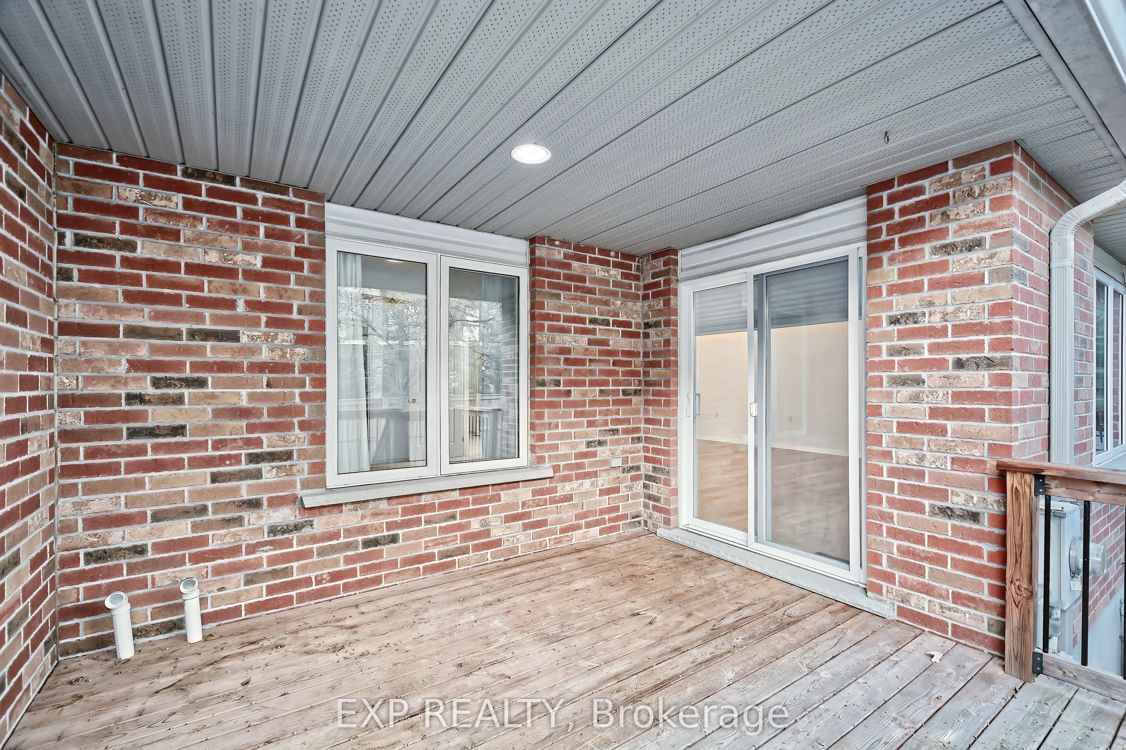 1337 Commissioners Rd Road W #17