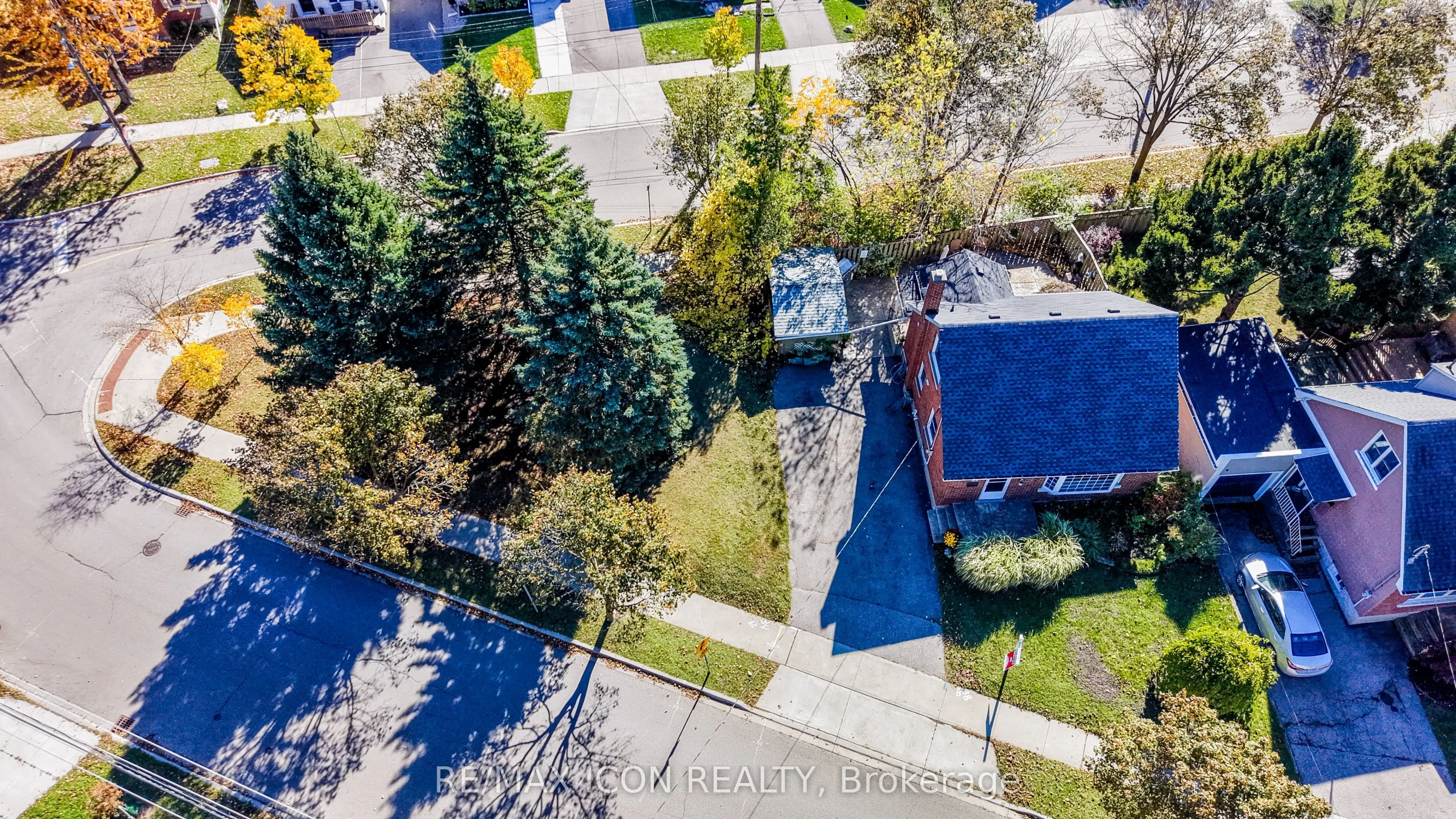 35 Pleasant Avenue