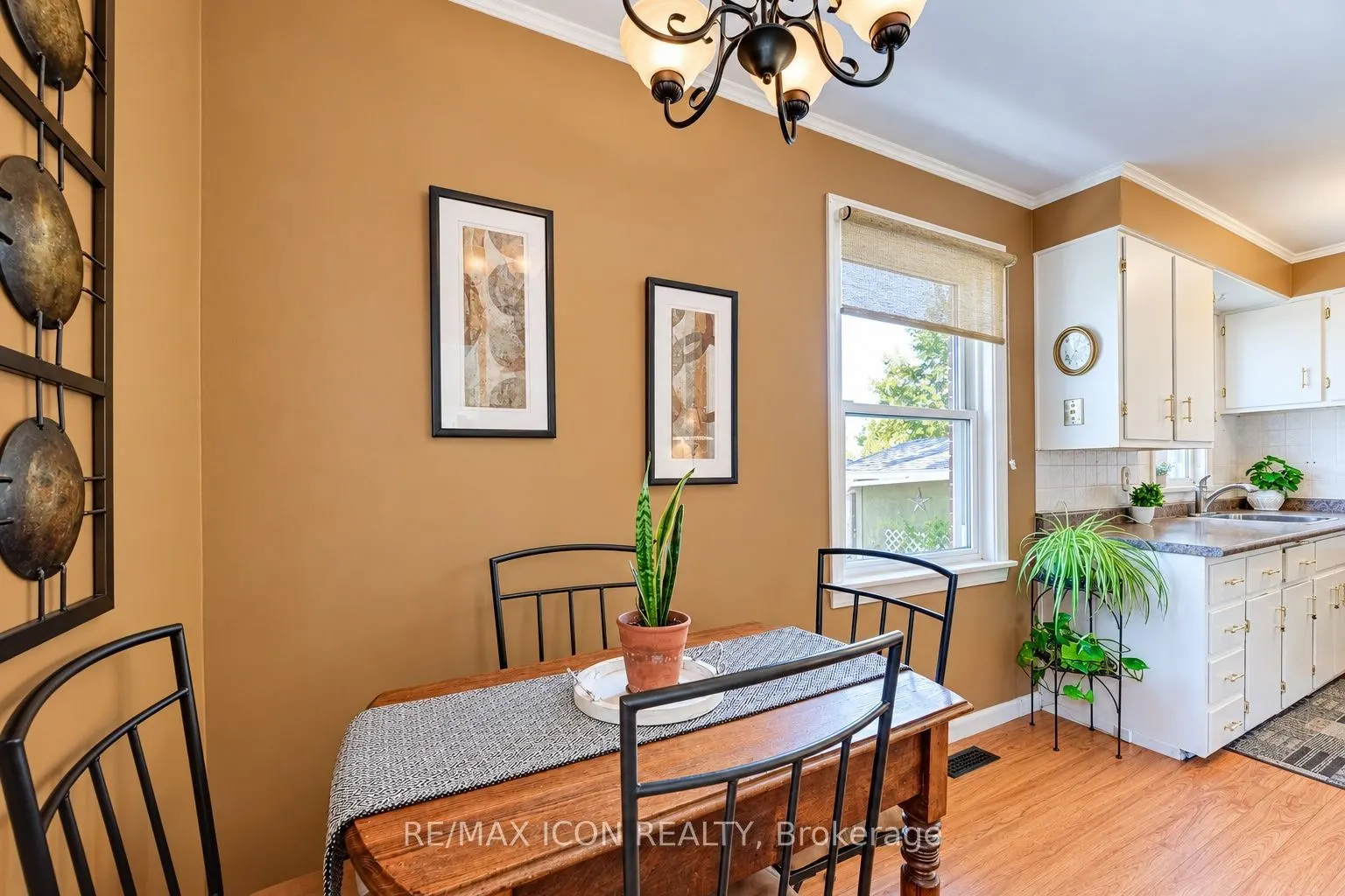 35 Pleasant Avenue