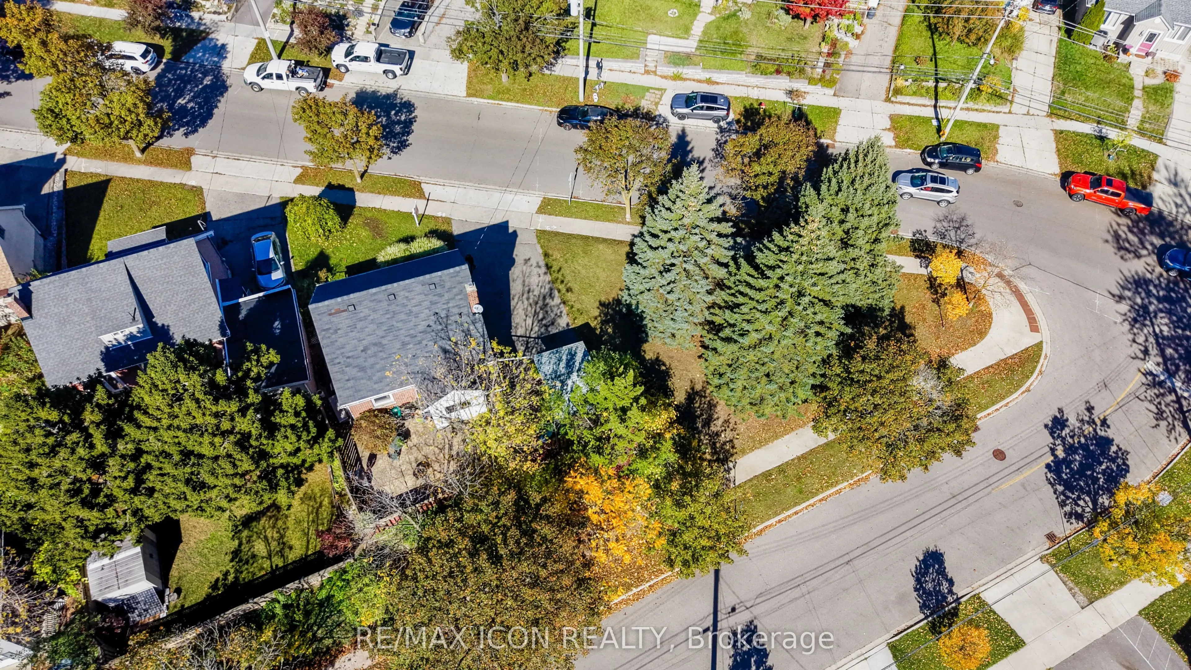 35 Pleasant Avenue