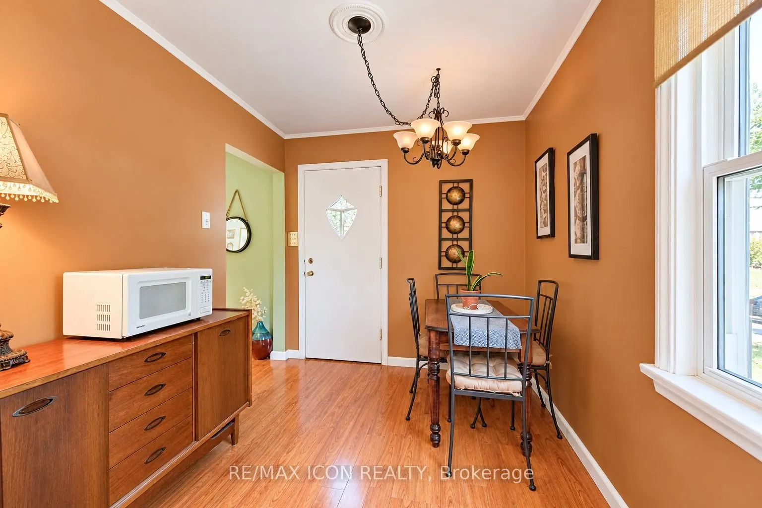 35 Pleasant Avenue