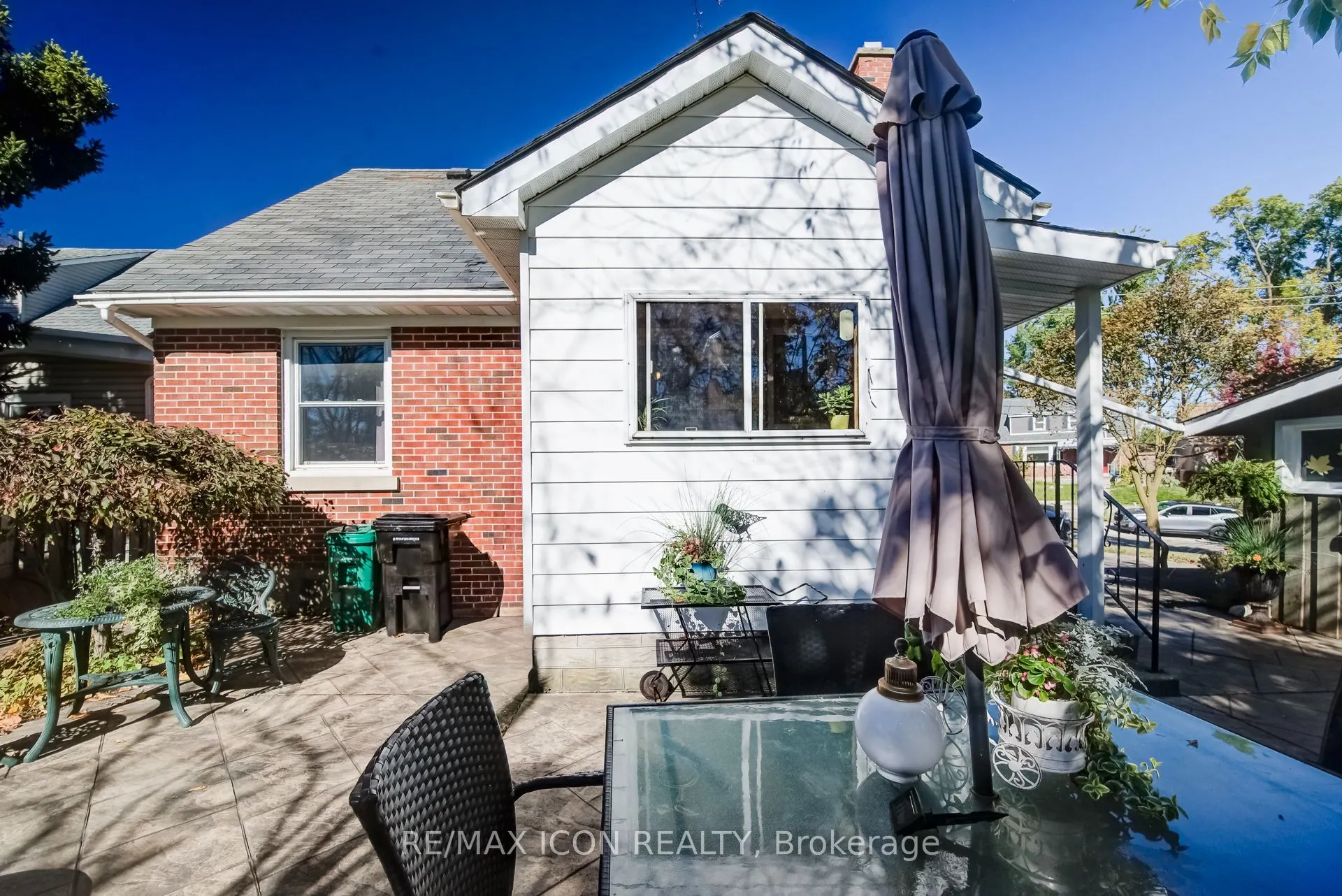 35 Pleasant Avenue
