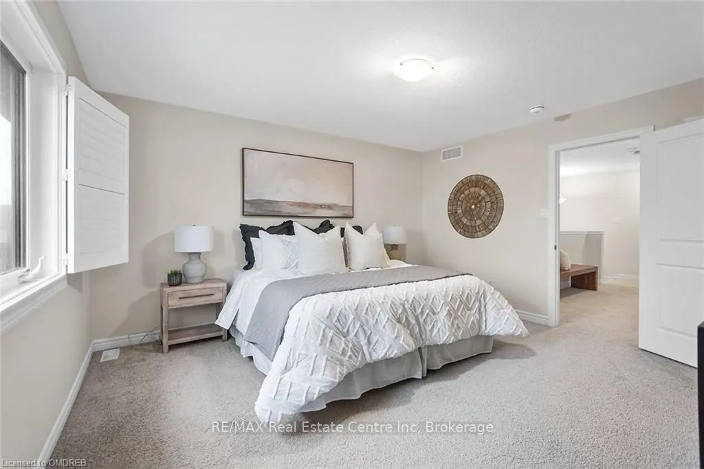 222 POPPY Drive E