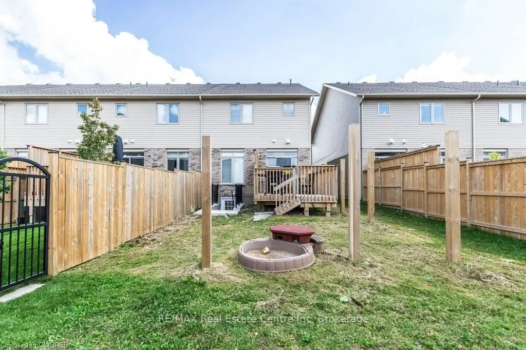 222 POPPY Drive E