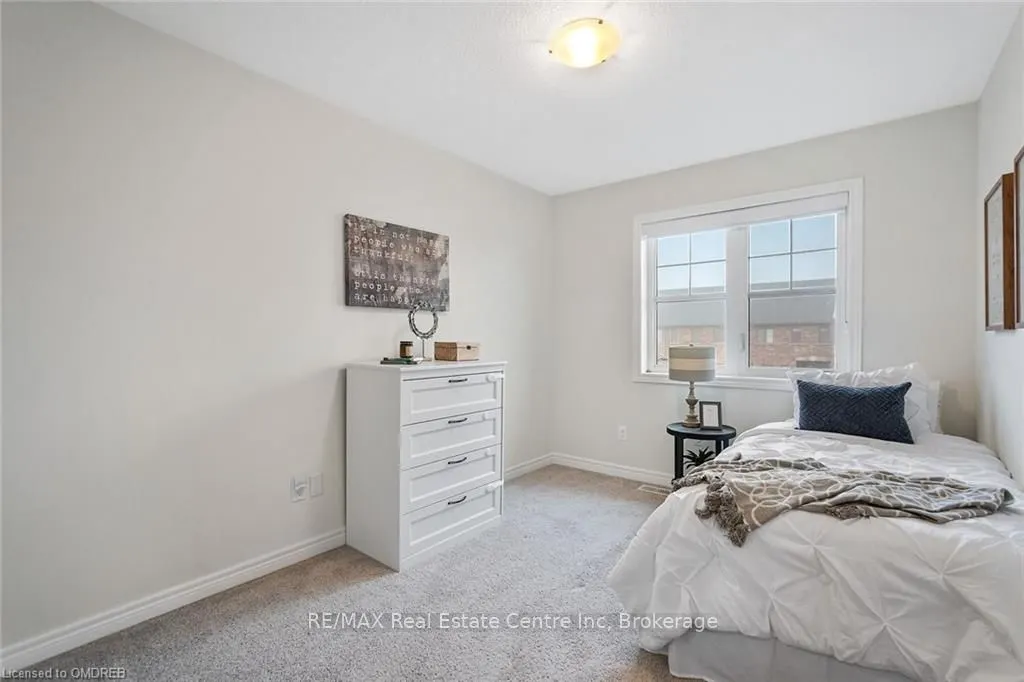 222 POPPY Drive E