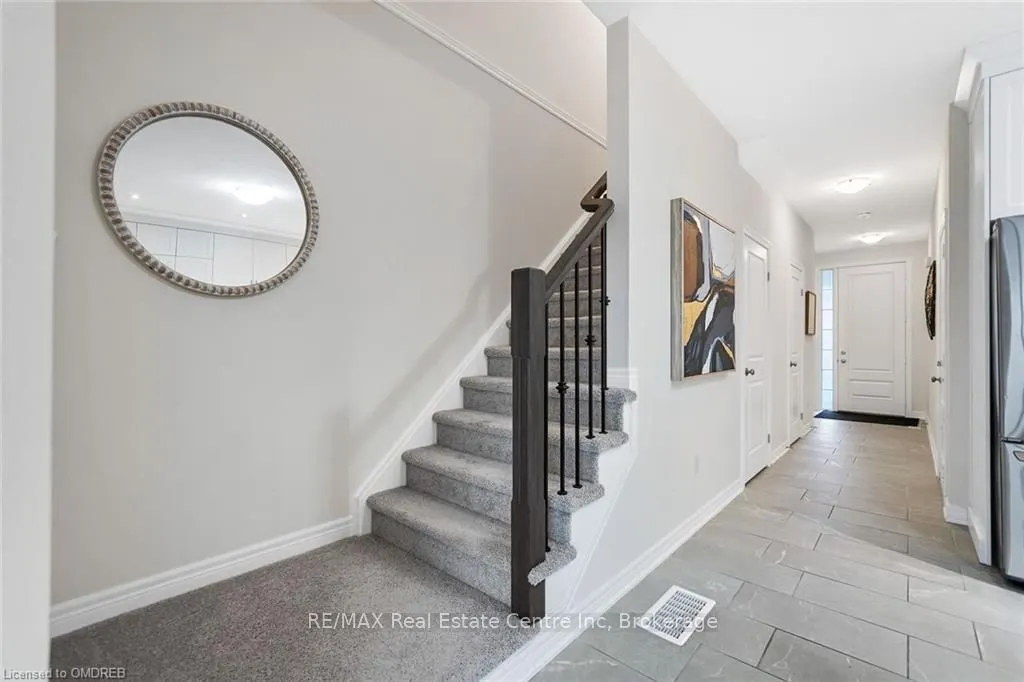 222 POPPY Drive E