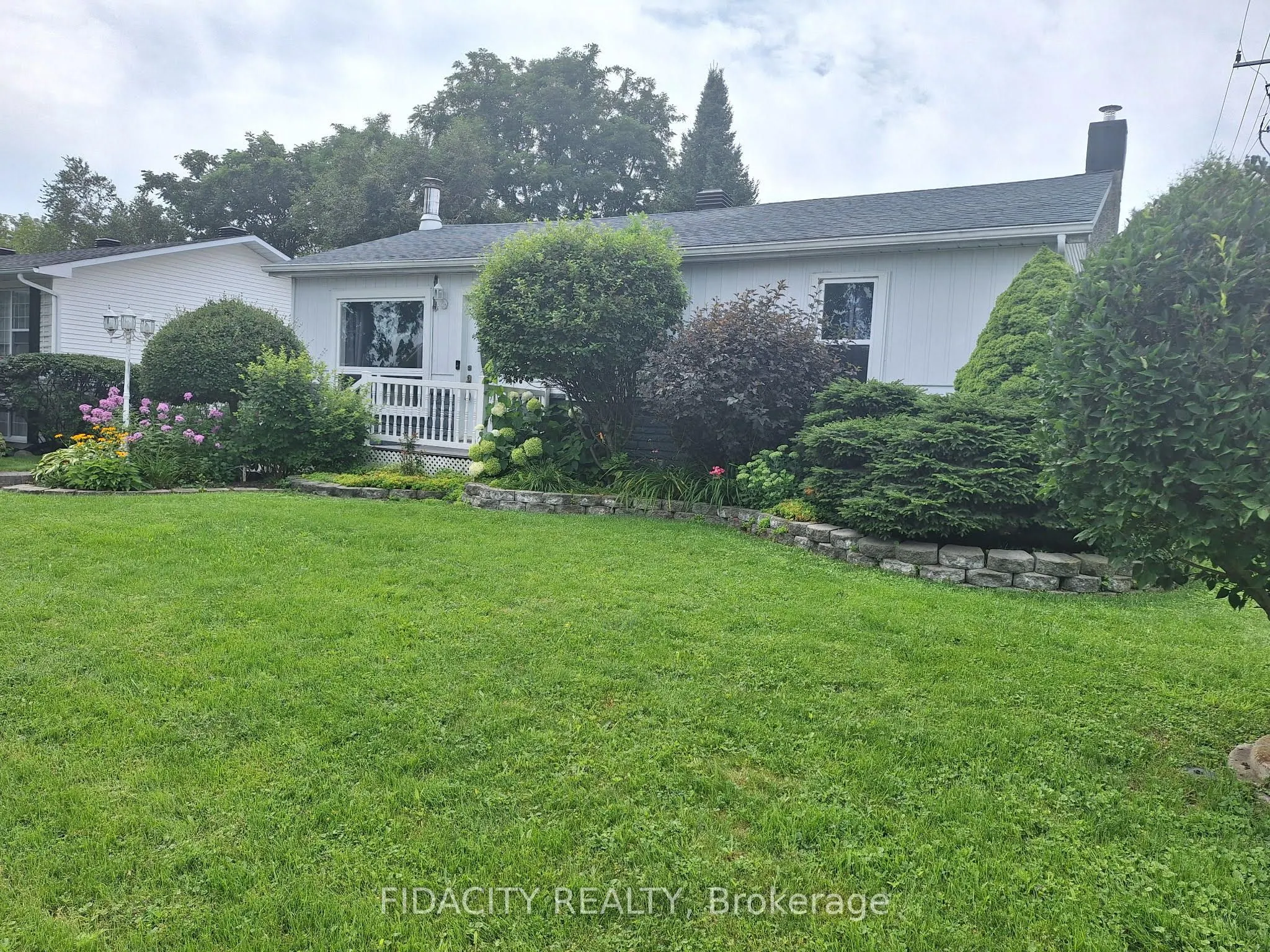 1336 St Jacques Road