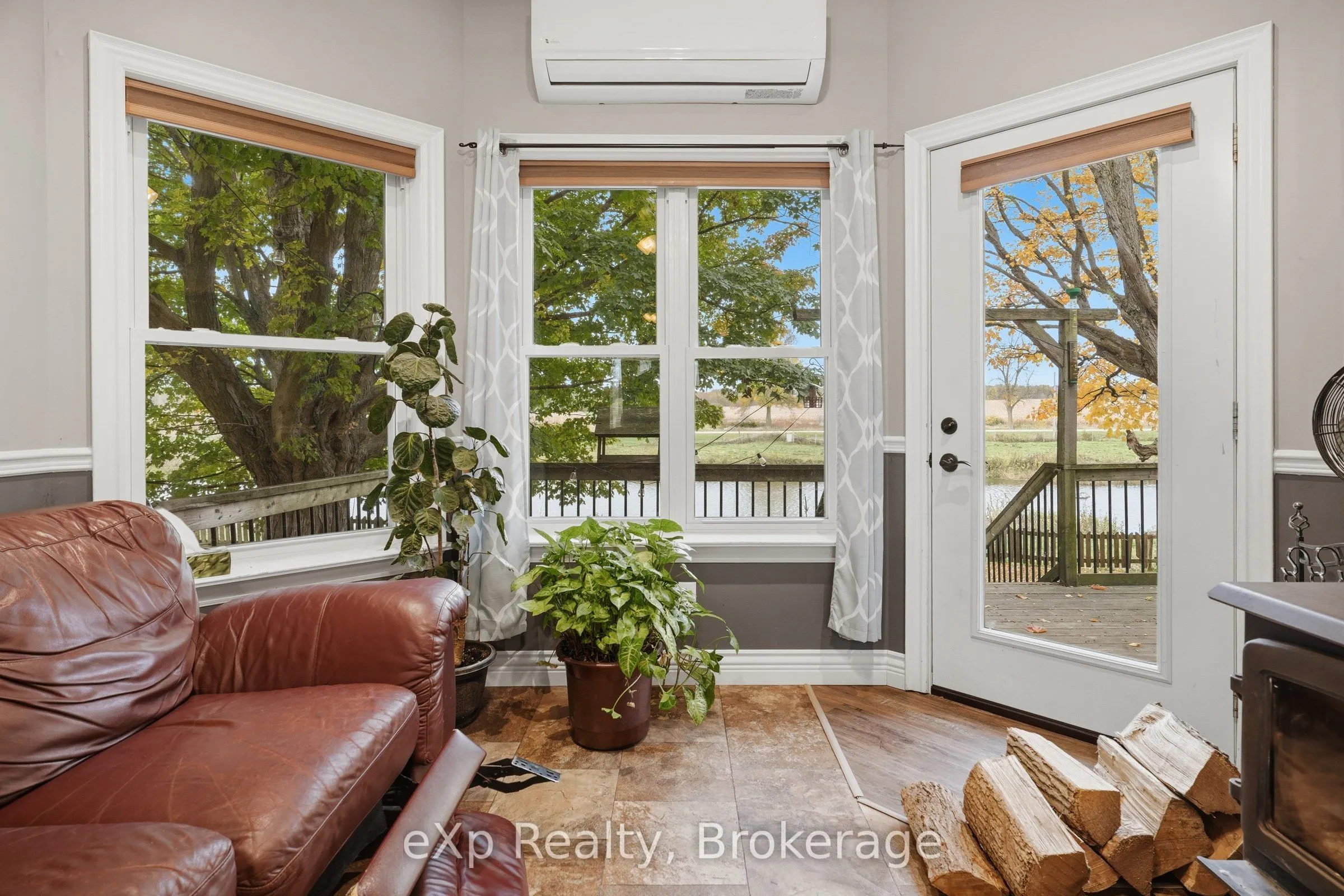 42123 Amberley Road