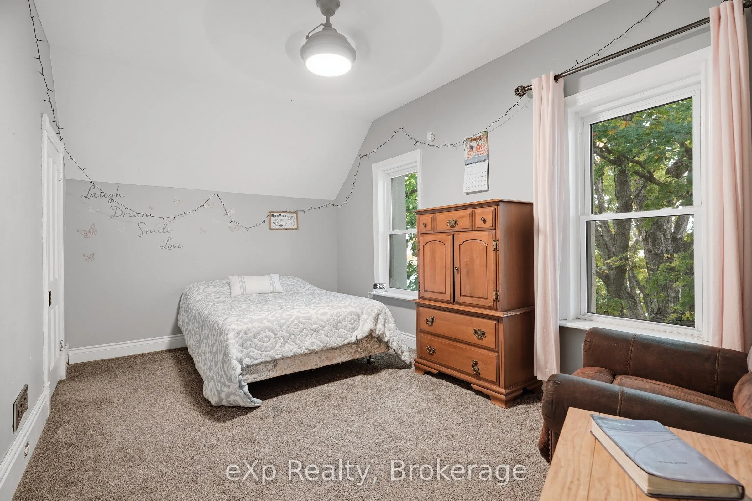 42123 Amberley Road