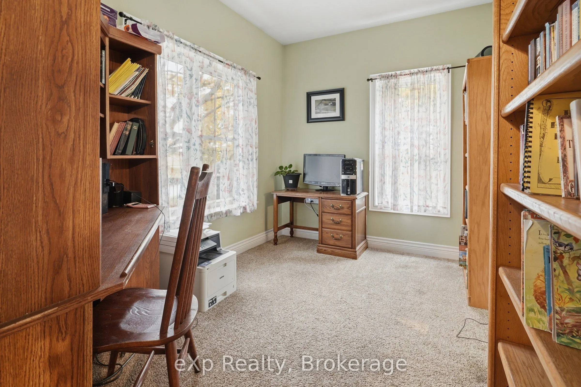 42123 Amberley Road