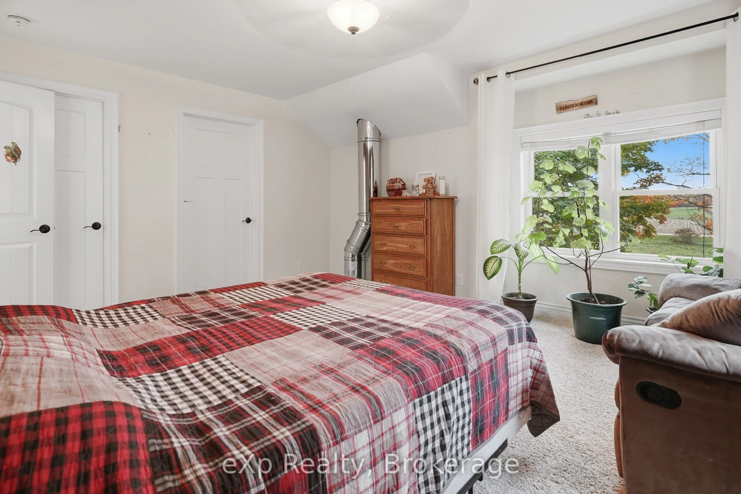 42123 Amberley Road