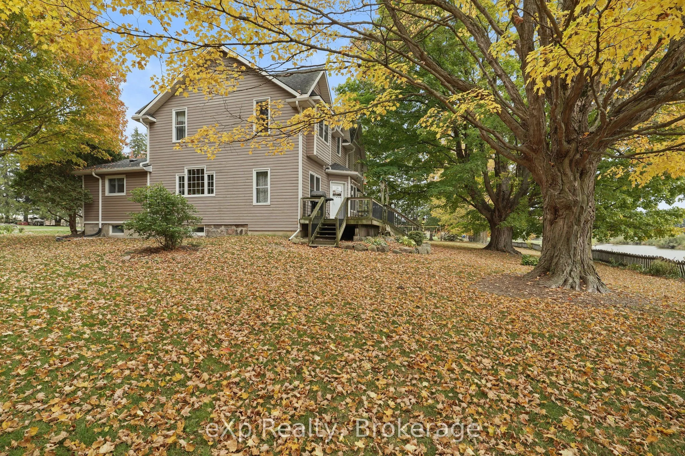 42123 Amberley Road