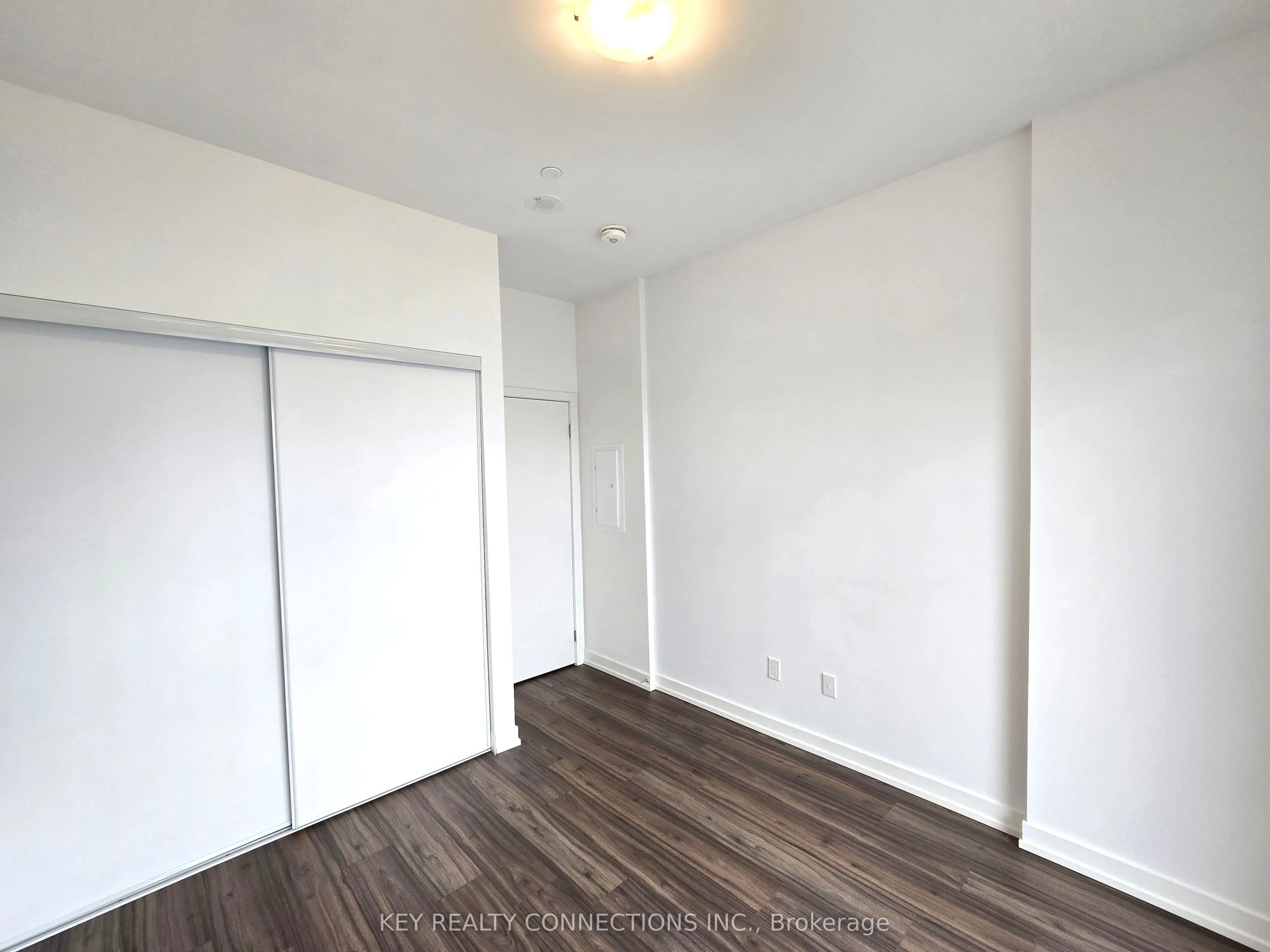 55 Duke Street W #415