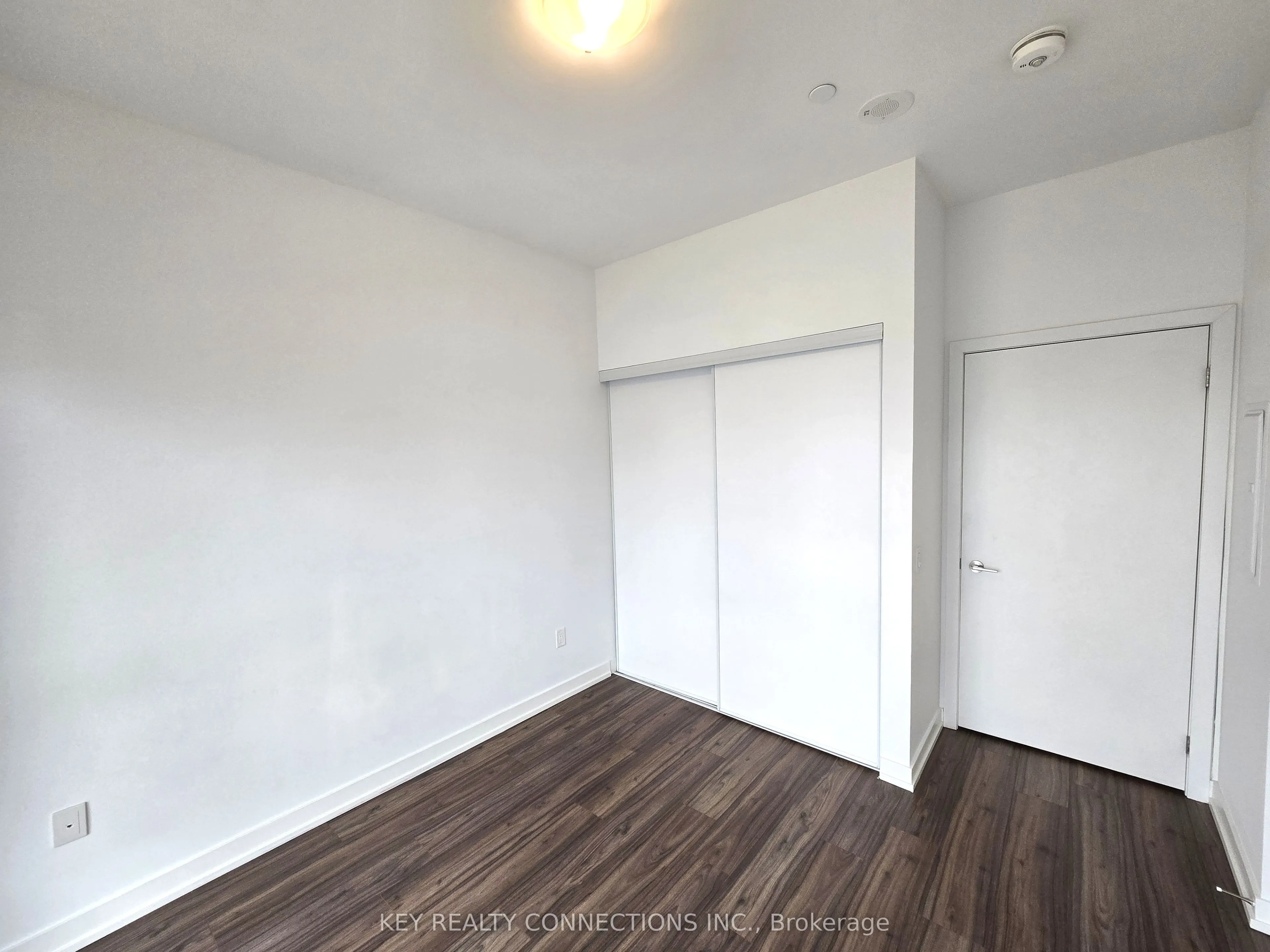 55 Duke Street W #415