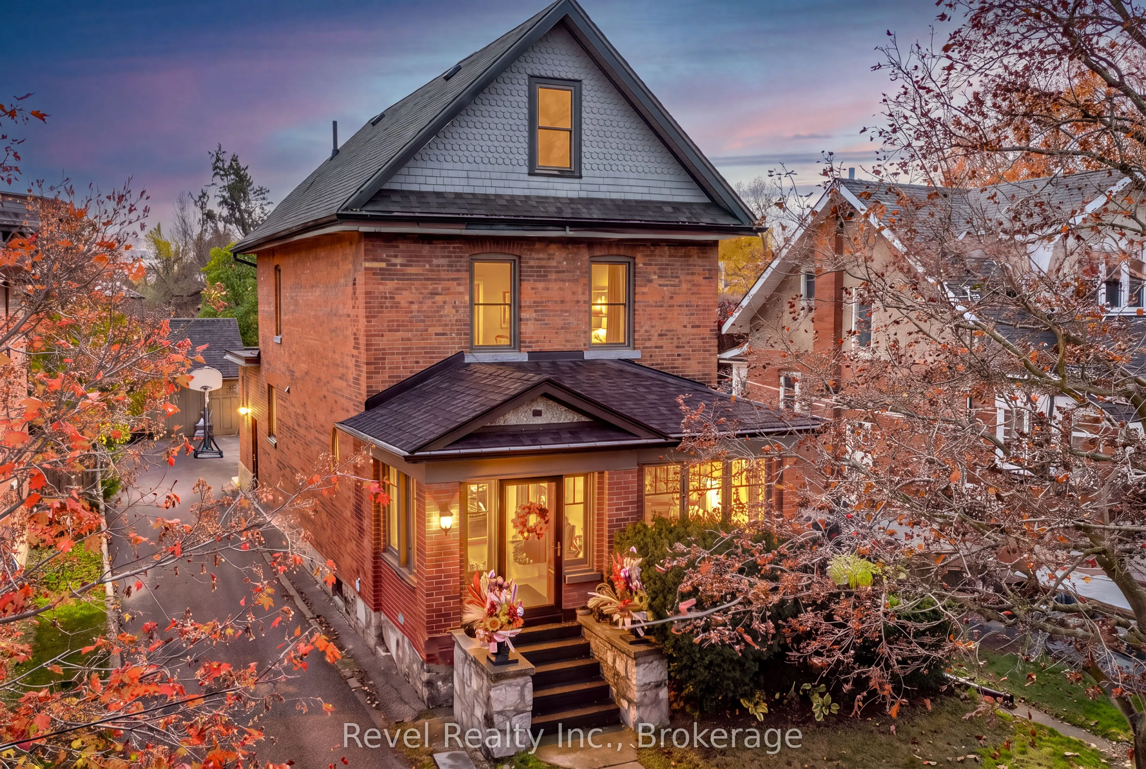 27 Francis Street