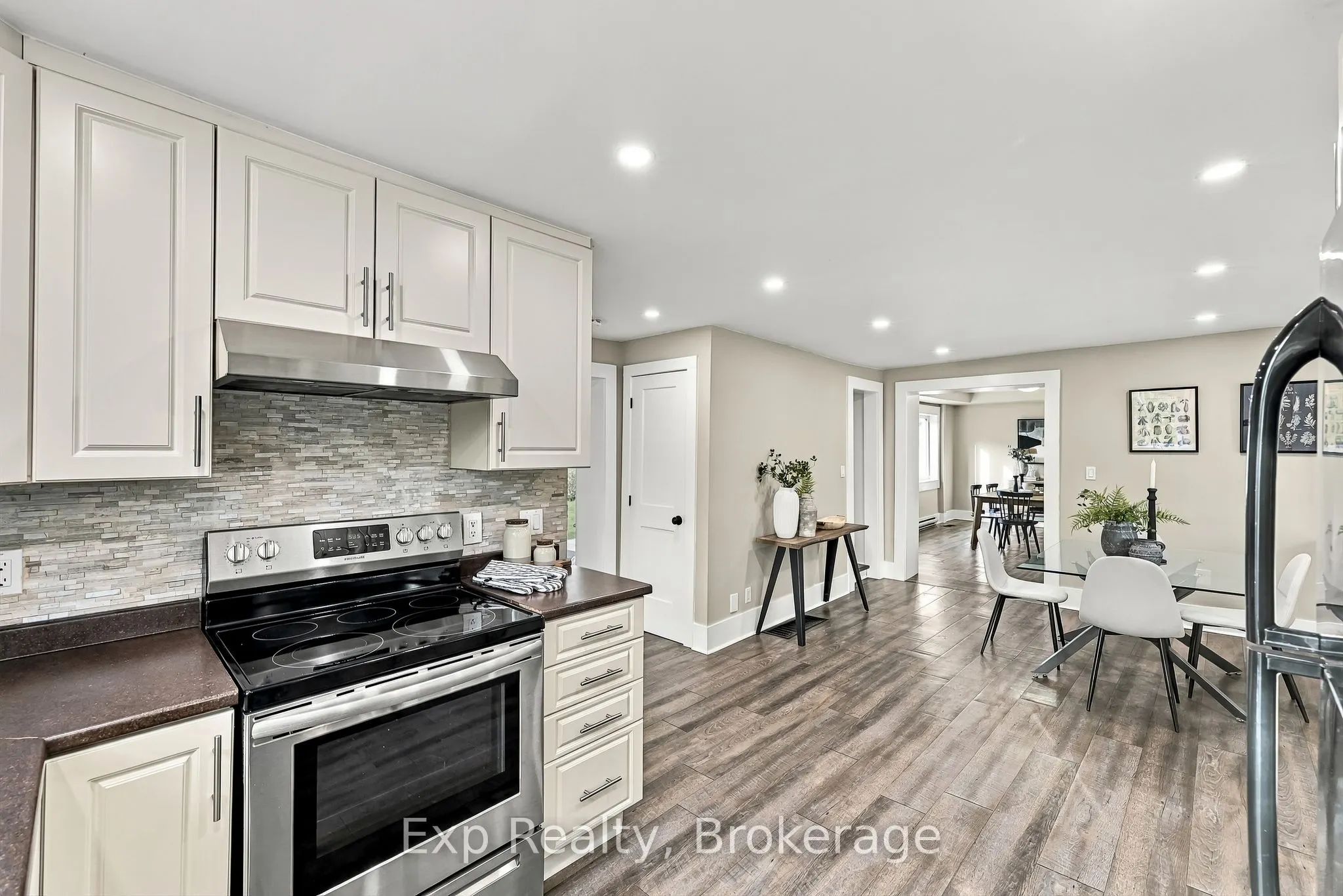 6397 Old Highway 2