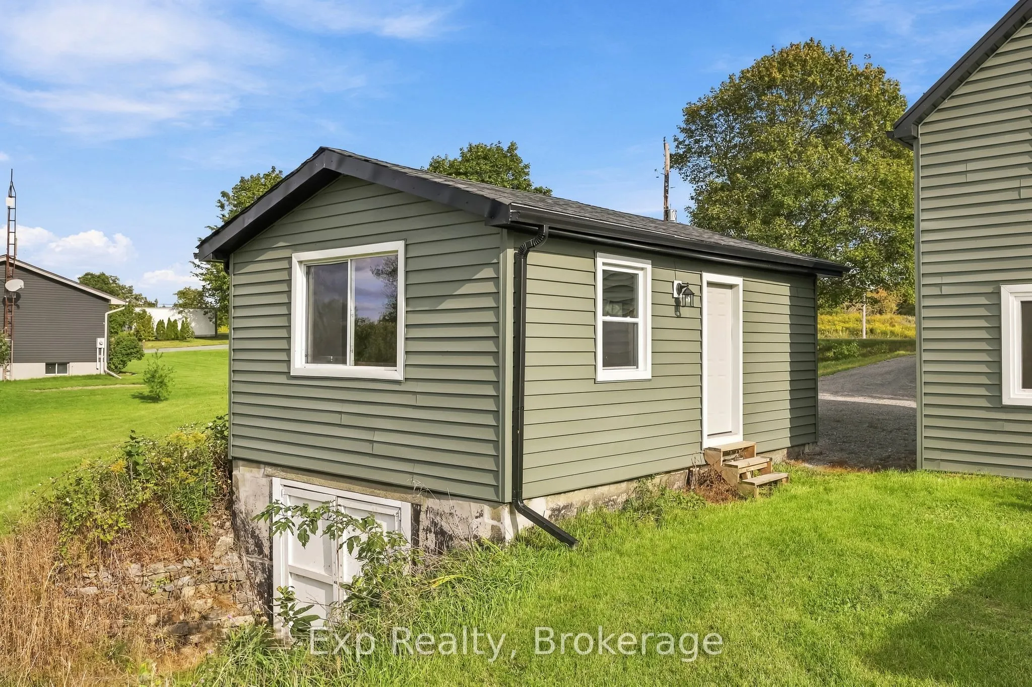 6397 Old Highway 2
