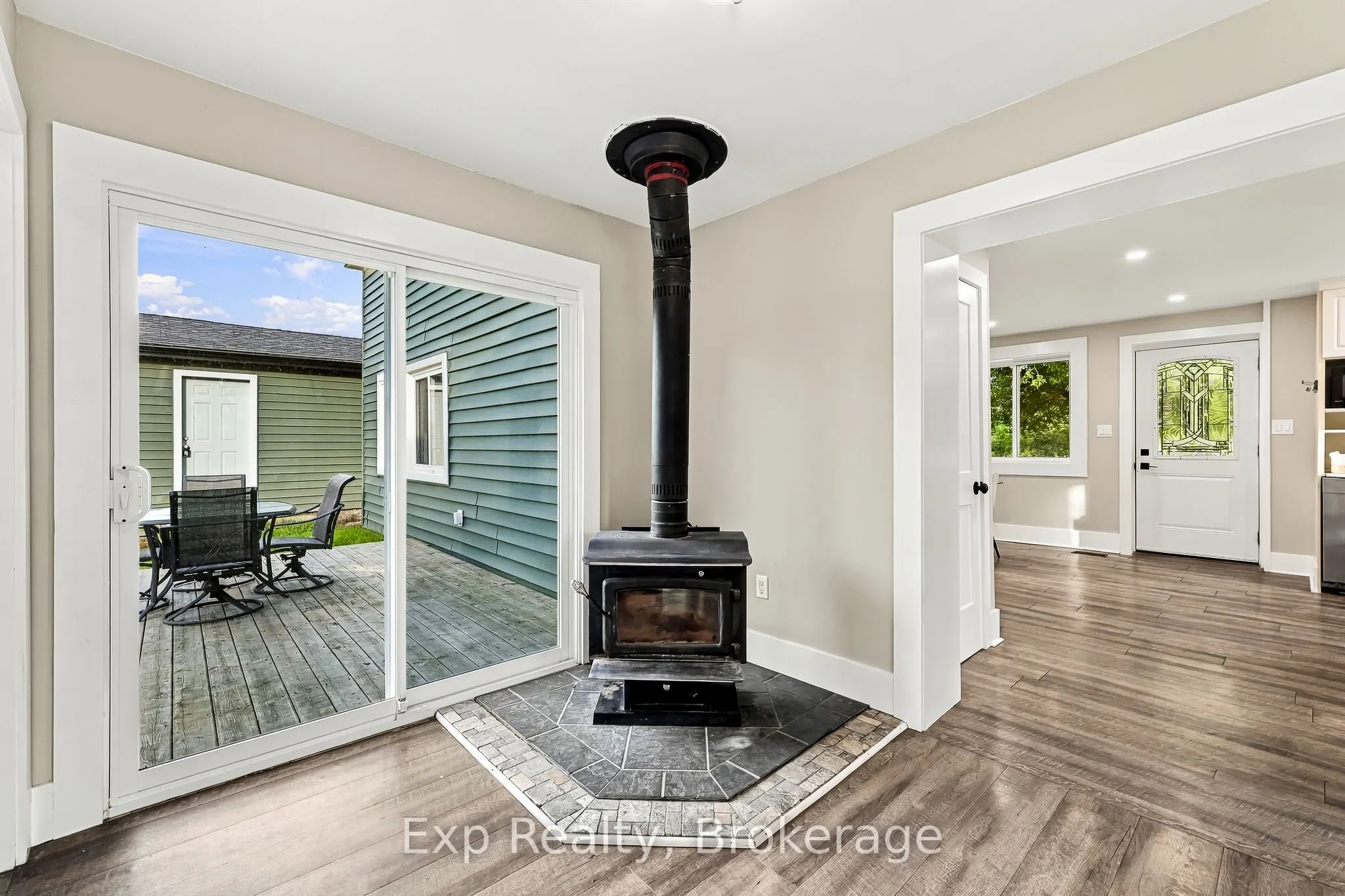6397 Old Highway 2