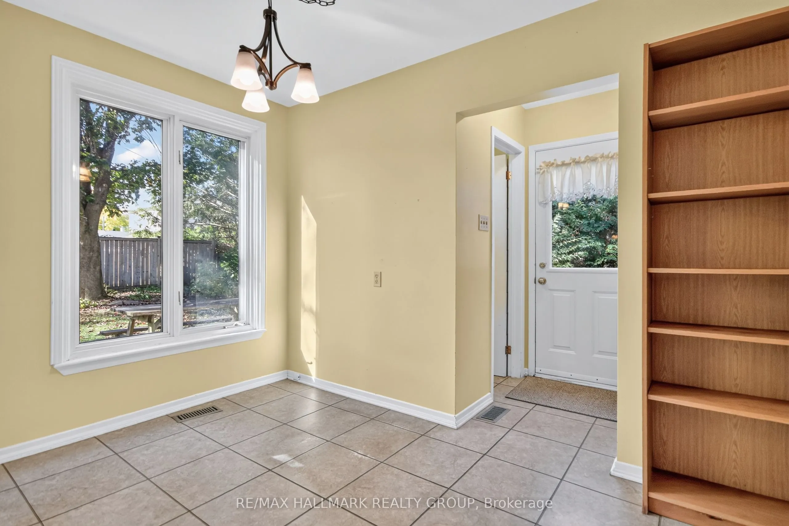 8 Burnview Crescent
