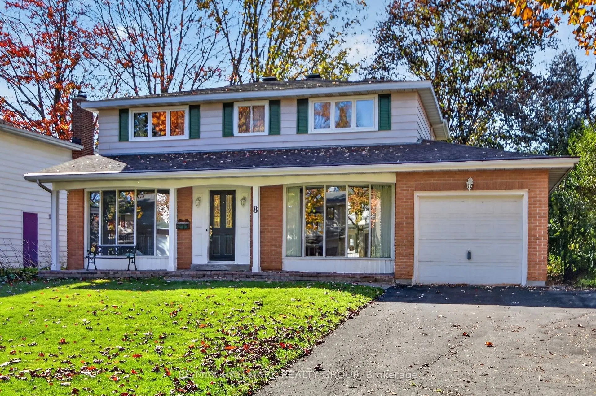 8 Burnview Crescent