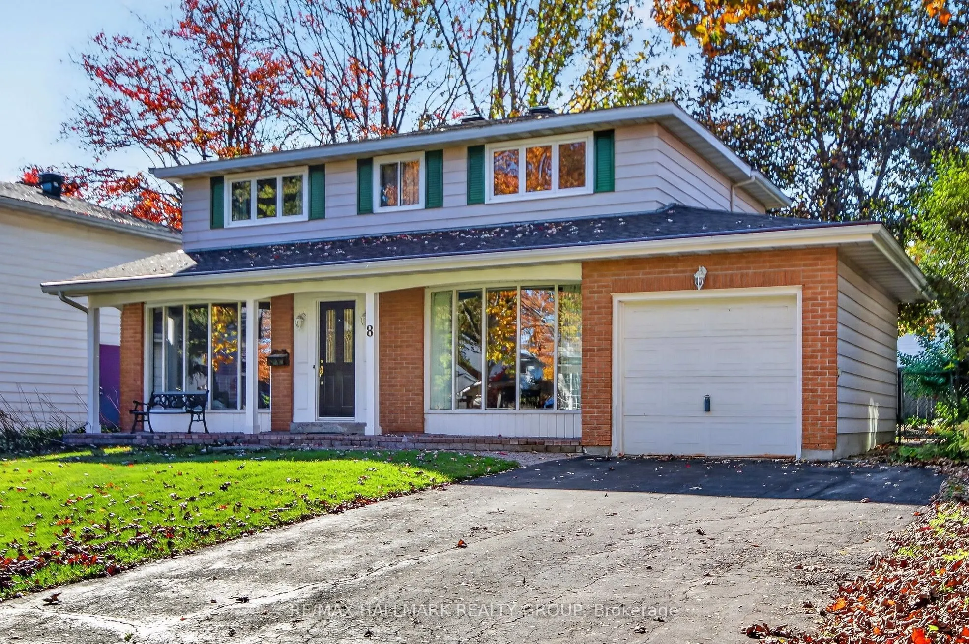 8 Burnview Crescent