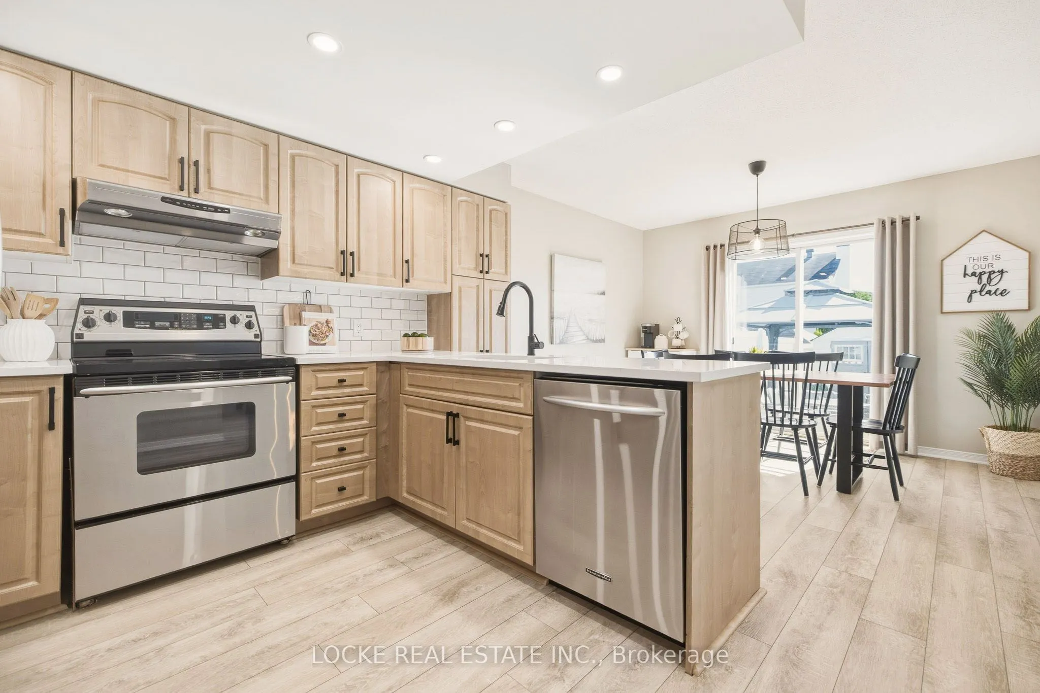 2174 Saturn Crescent